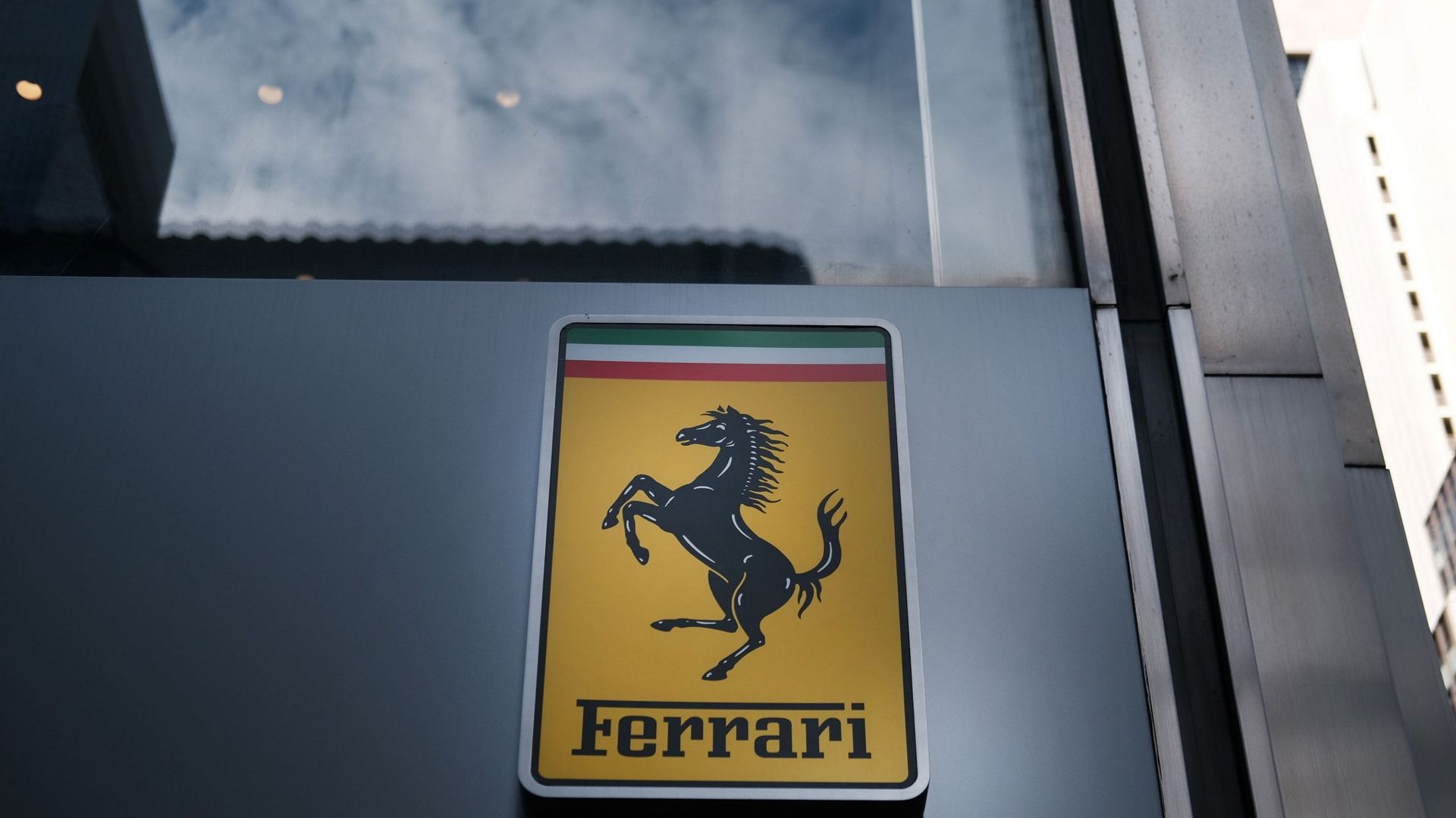 Ferrari abaisse encore ses prévisions 2020 à cause du coronavirus