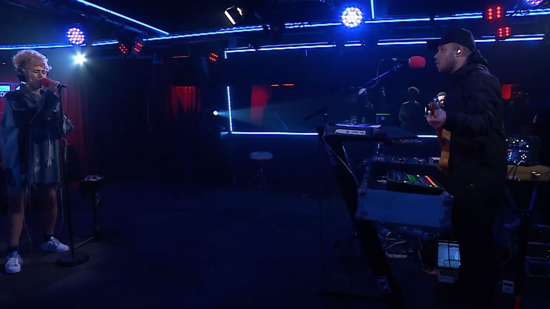 Vid o Jax Jones avec Raye Reprend The XX RTBF Actus vid-o-jax-jones-avec-raye-reprend-the-xx-rtbf-actus