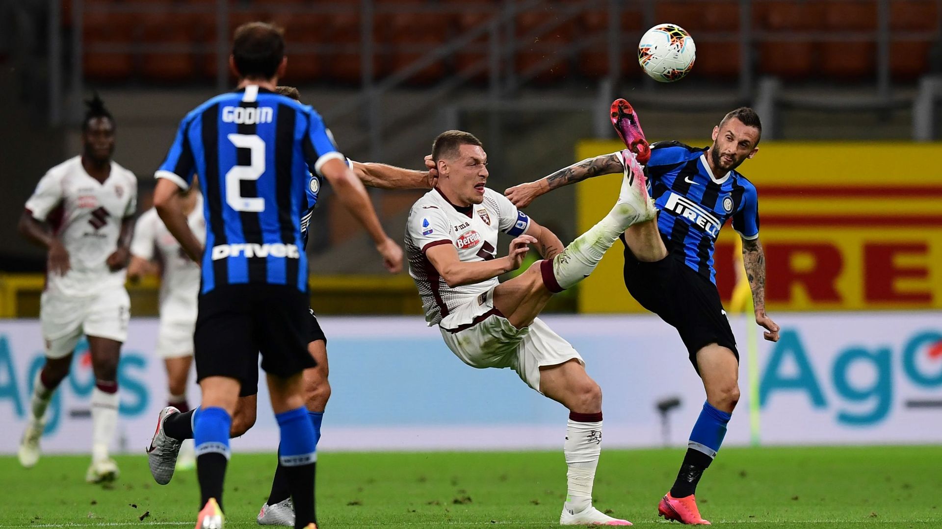 L'Inter efface une boulette de Handanovic et s'empare de la 2e place, Lukaku spectateur