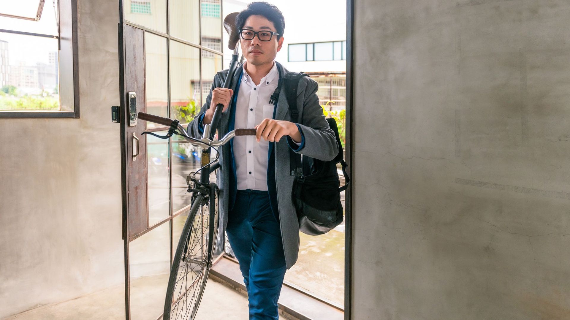 Pistes surélevées, trafic régulé, parkings robotisés : ces innovations venues d'Asie vont simplifier la vie des cyclistes