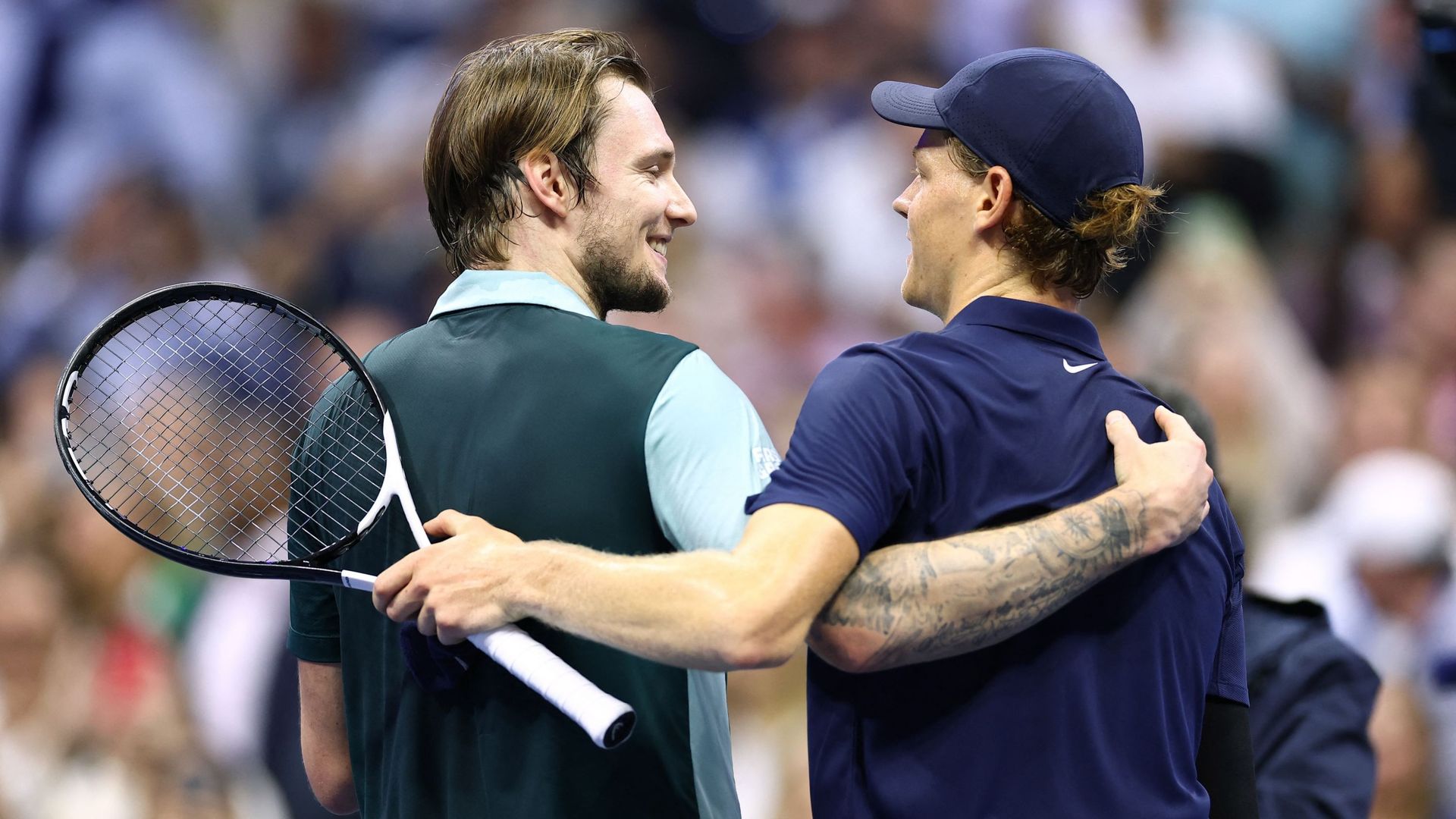 US Open: Sinner prend sa revanche sur Bublik, Swiatek s'offre un remake de la finale de Wimbledon