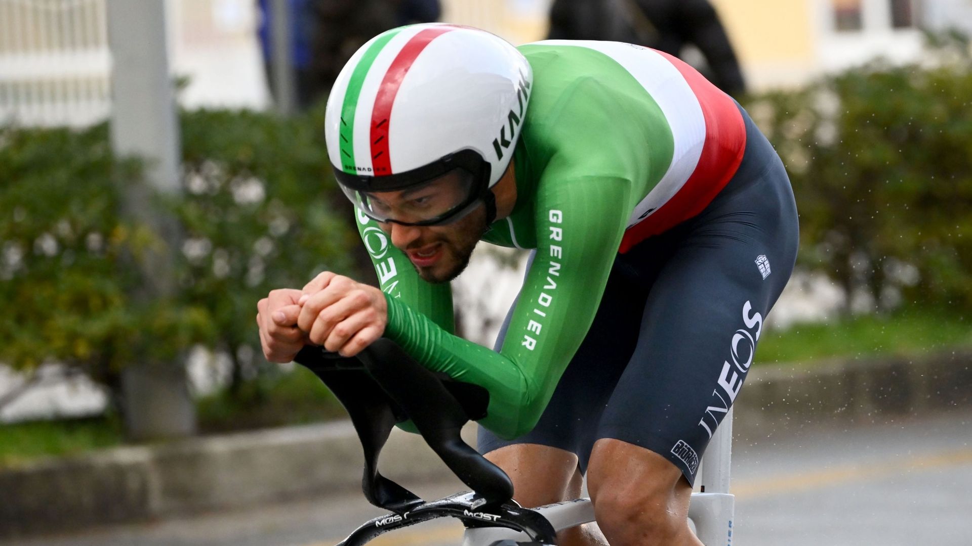 Tirreno-Adriatico: Ingiocabile Filippo Ganna vince la crono inaugurale, timido rientro per Van Aert