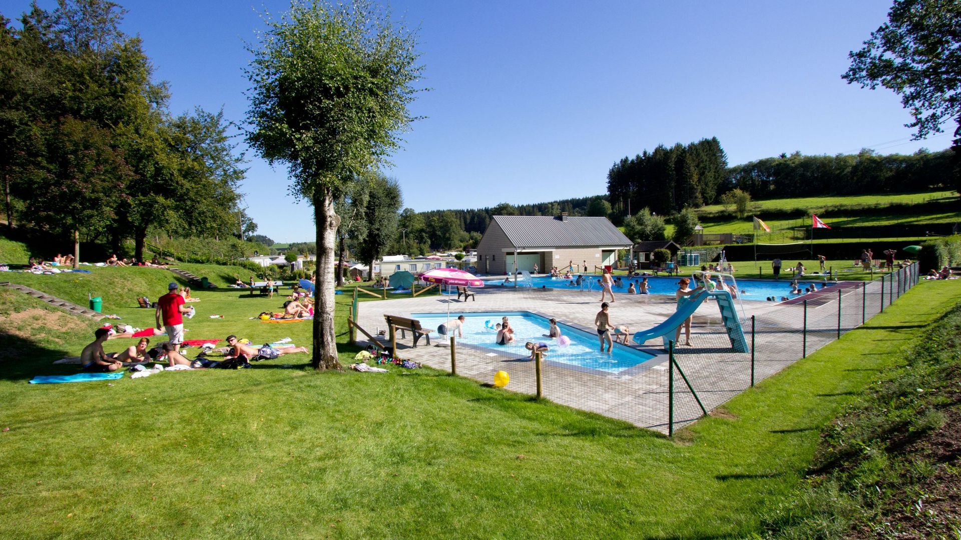 piscine de plein air à Wiesenbach