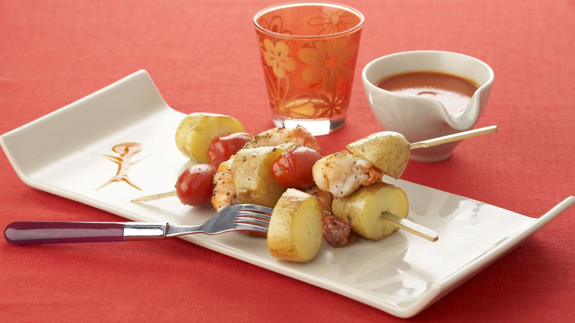 Recette : Brochettes de pommes de terre primeurs aux crevettes et tomates cerise
