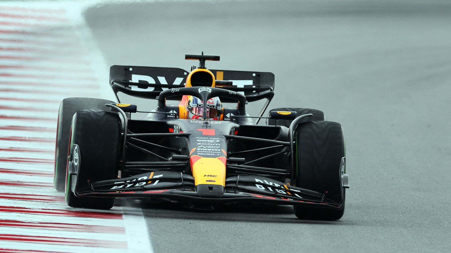Verstappen remporte le GP d’Espagne.