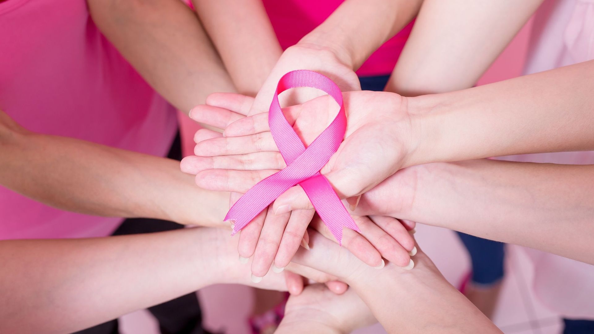 Cancer du sein: 1 femme sur 5 peine à retourner au travail un an après la fin de son traitement.