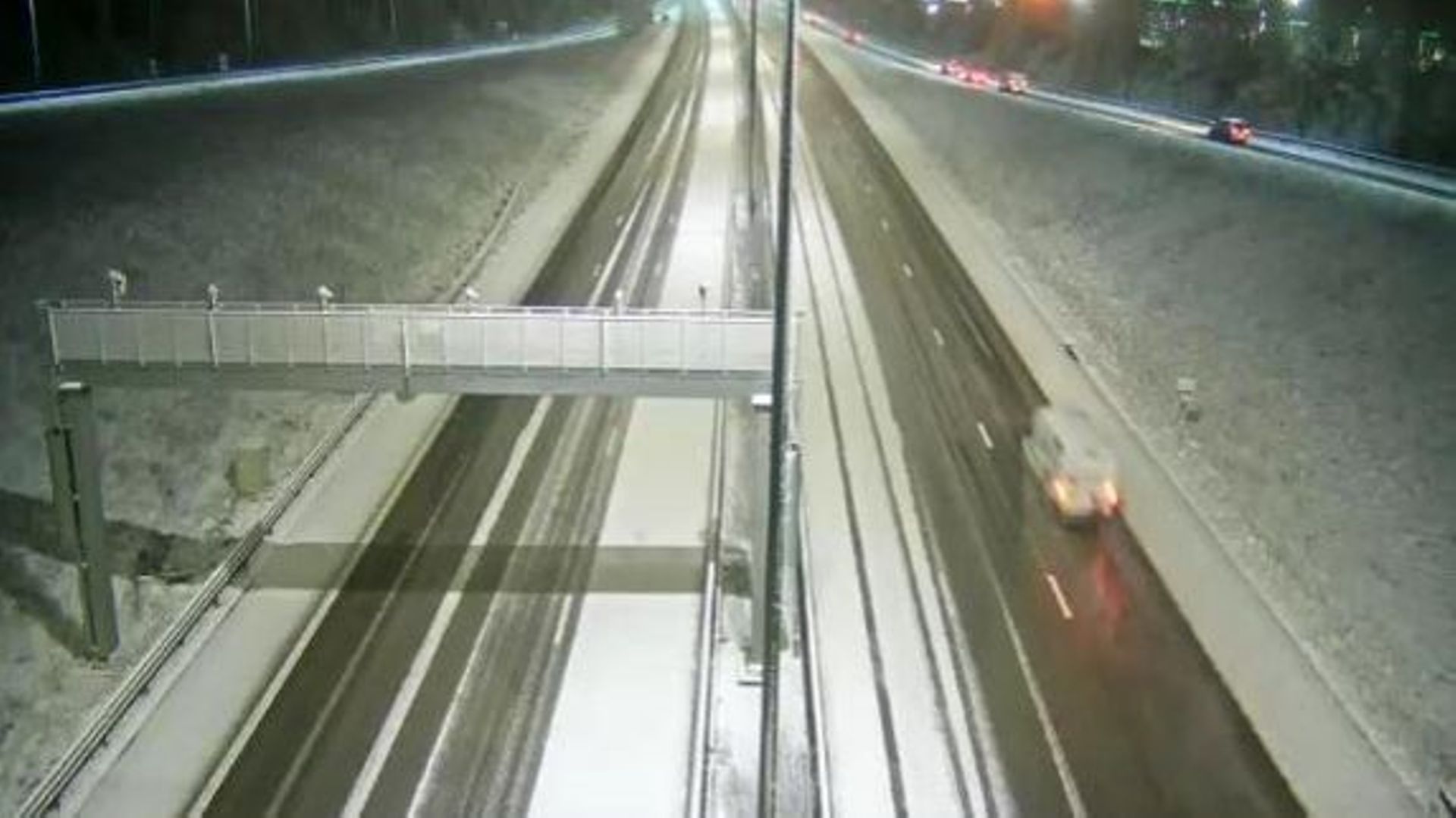 Routes enneigées en Province de Luxembourg. Situation à 6h04.