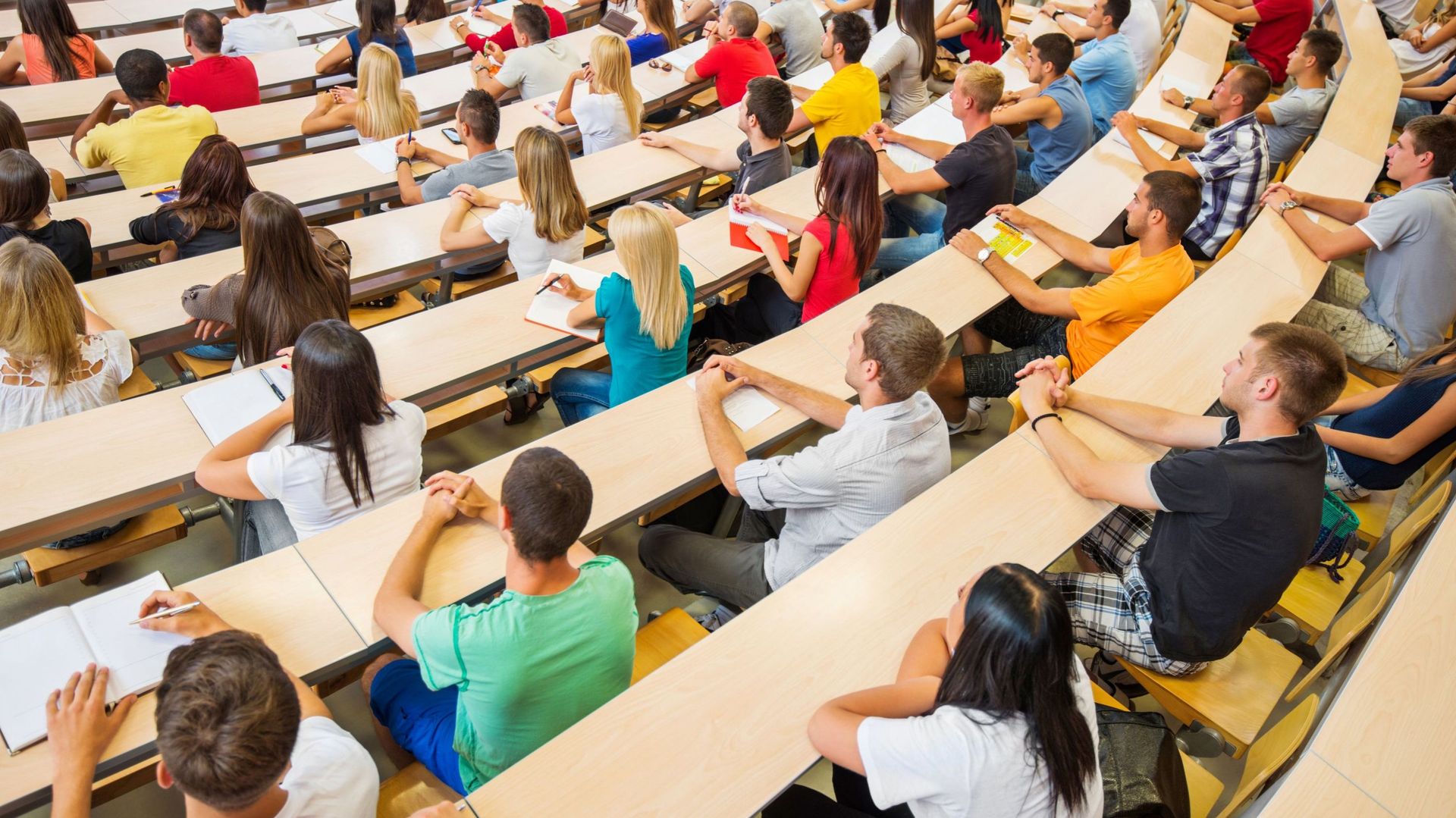 Budget 2026 en Fédération Wallonie-Bruxelles : hausse pour tous du prix du minerval dans l’enseignement supérieur
