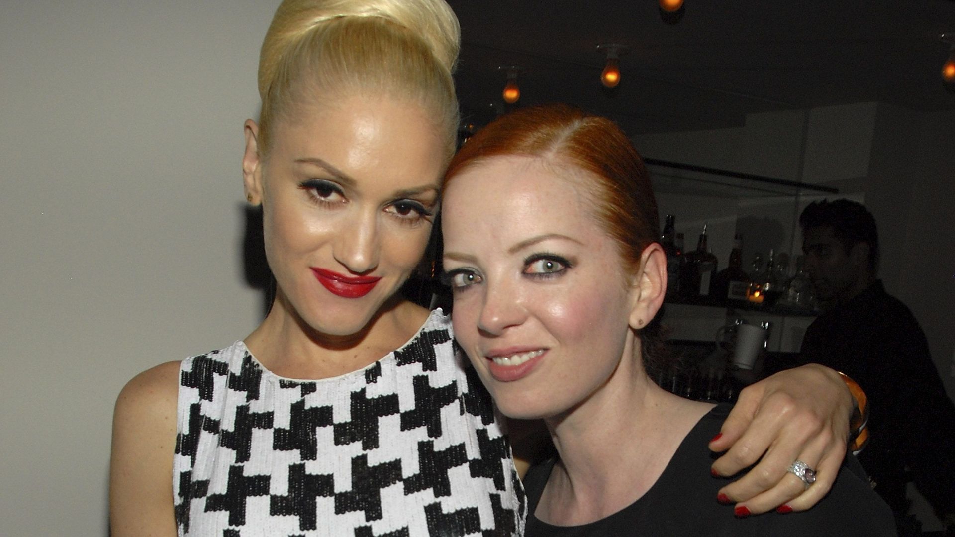 InStyle Celebratres Gwen Stefani&#39;s Cover and L Fragrance Launch