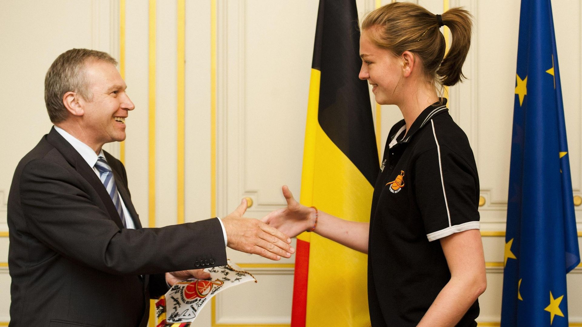 Emma Meesseman en 2011 après avoir remporté l'Euro de basket U18