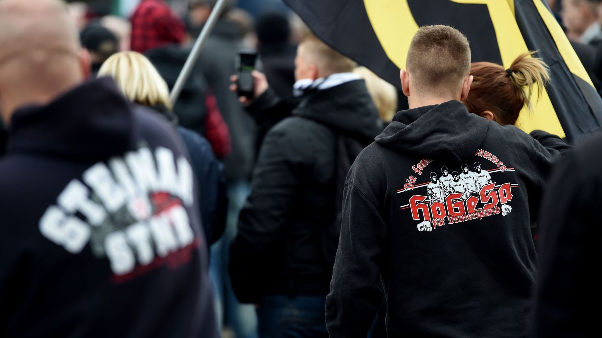 Allemagne: forte mobilisation contre des hooligans à Cologne