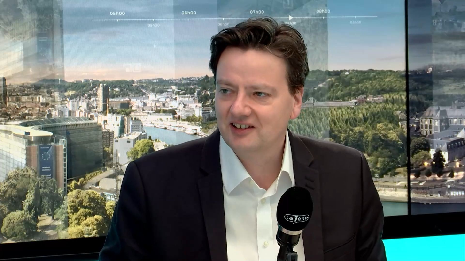 Pour Défi, "on passe à côté de milliards d’euros de la criminalité financière qu’on n’irait pas chercher dans la poche des honnêtes gens"