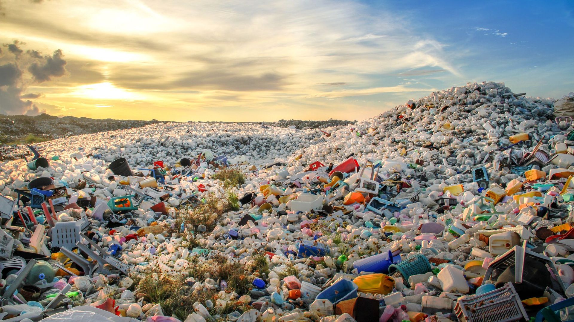 Malgré la pollution, la quantité de plastique produite chaque année continue à augmenter.