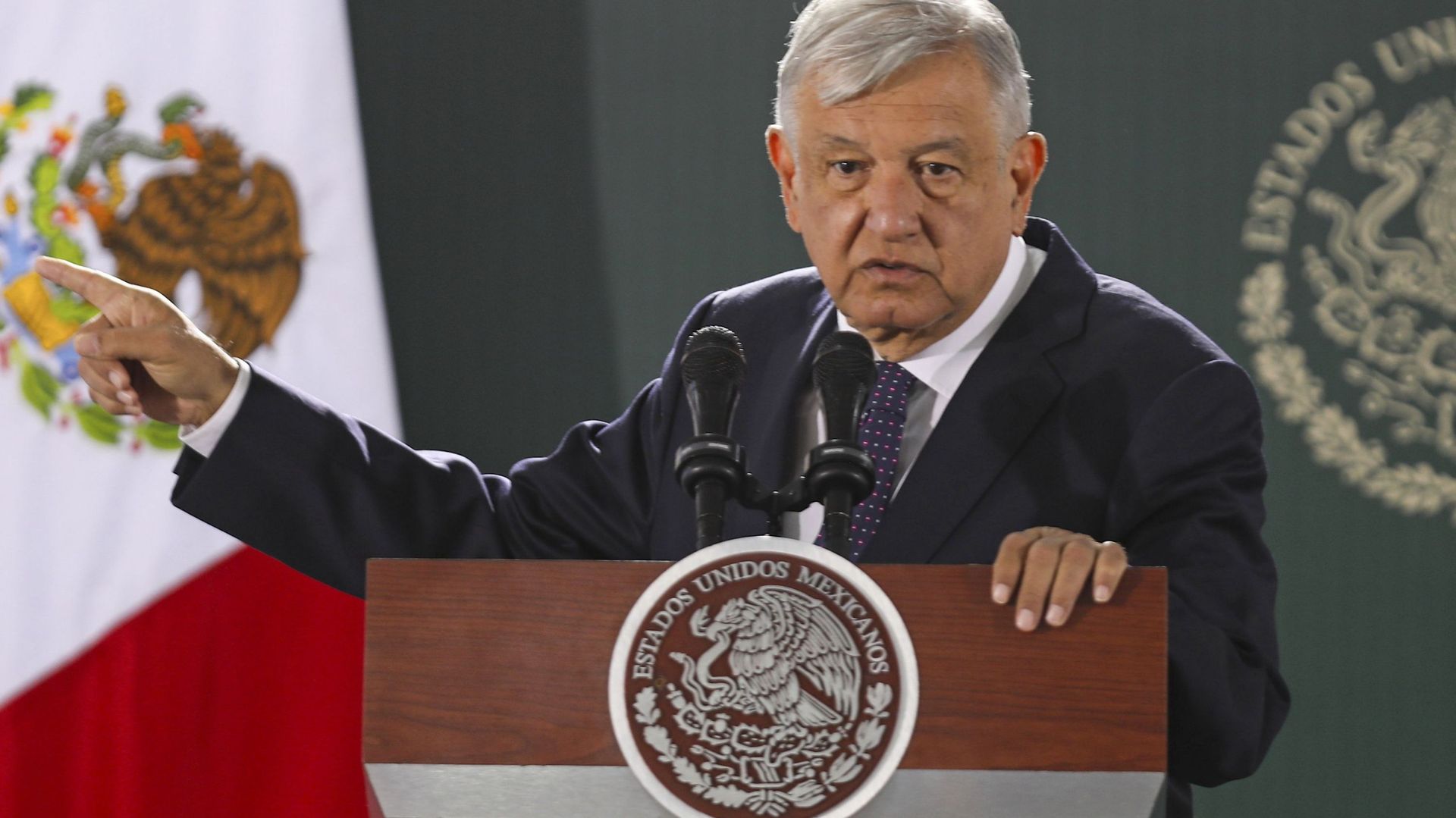 Andrés Manuel López Obrador est président des États-Unis mexicains depuis le 1ᵉʳ décembre 2018.