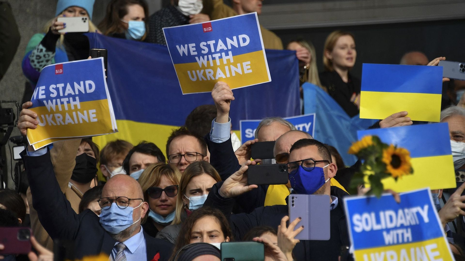 Suite à l’invasion de l’Ukraine par la Russie, la scène internationale ne cesse de multiplier les sanctions afin de montrer son soutien aux victimes ukrainiennes.