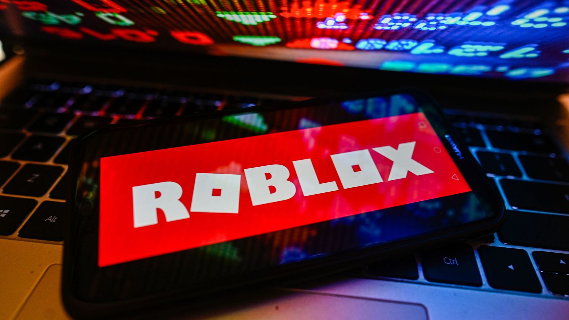 Fisch Loading Fisch : quel est ce nouveau jeu phénomène sur Roblox qui attire des ...