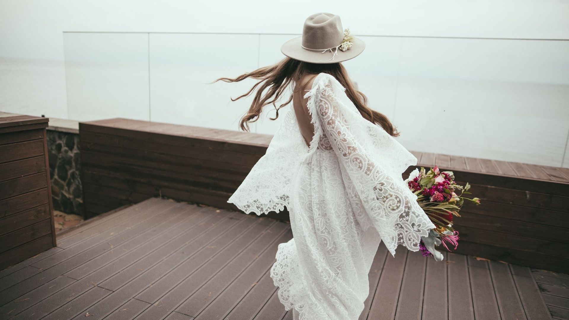 La robe de mariée se réinvente pour un avenir plus durable.