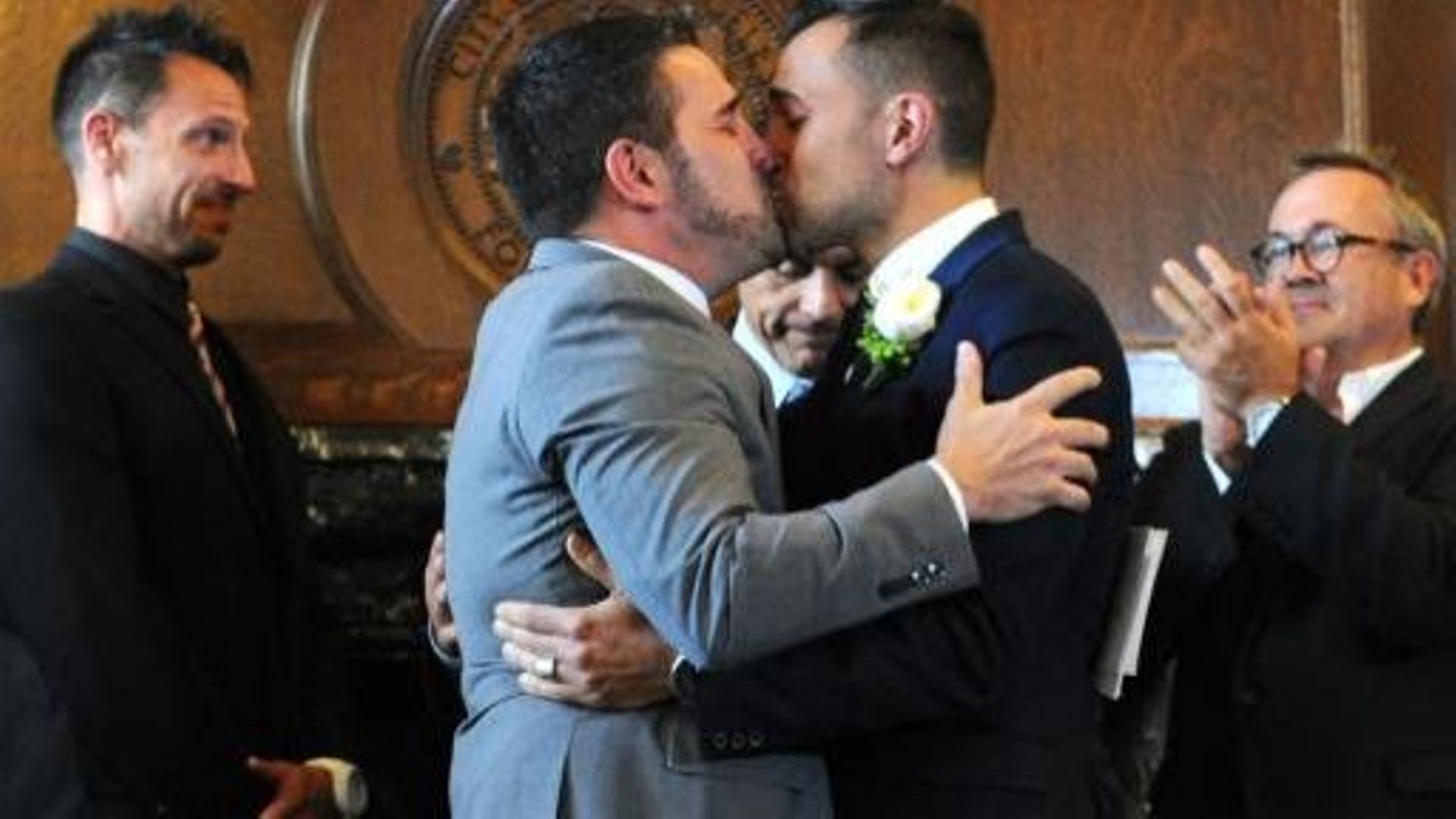 etats-unis-la-californie-peut-a-nouveau-marier-les-homosexuels