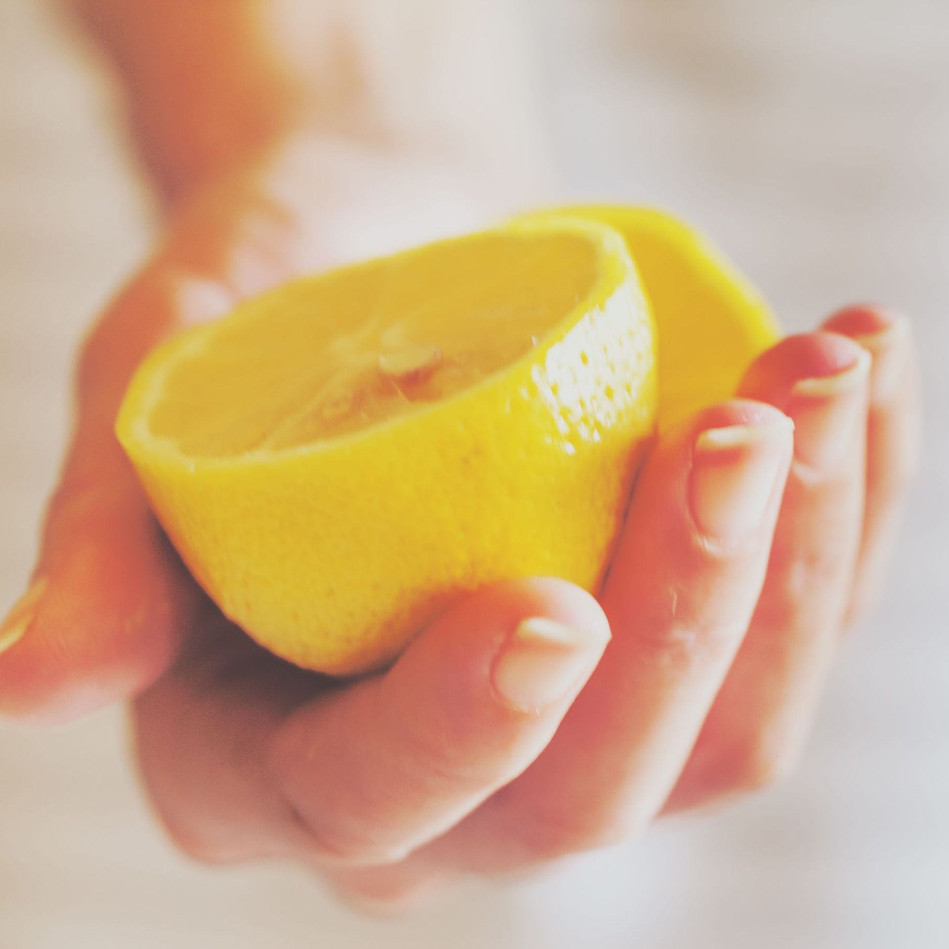 Quand le citron peut-il être dangereux pour vous ? - RTBF Actus