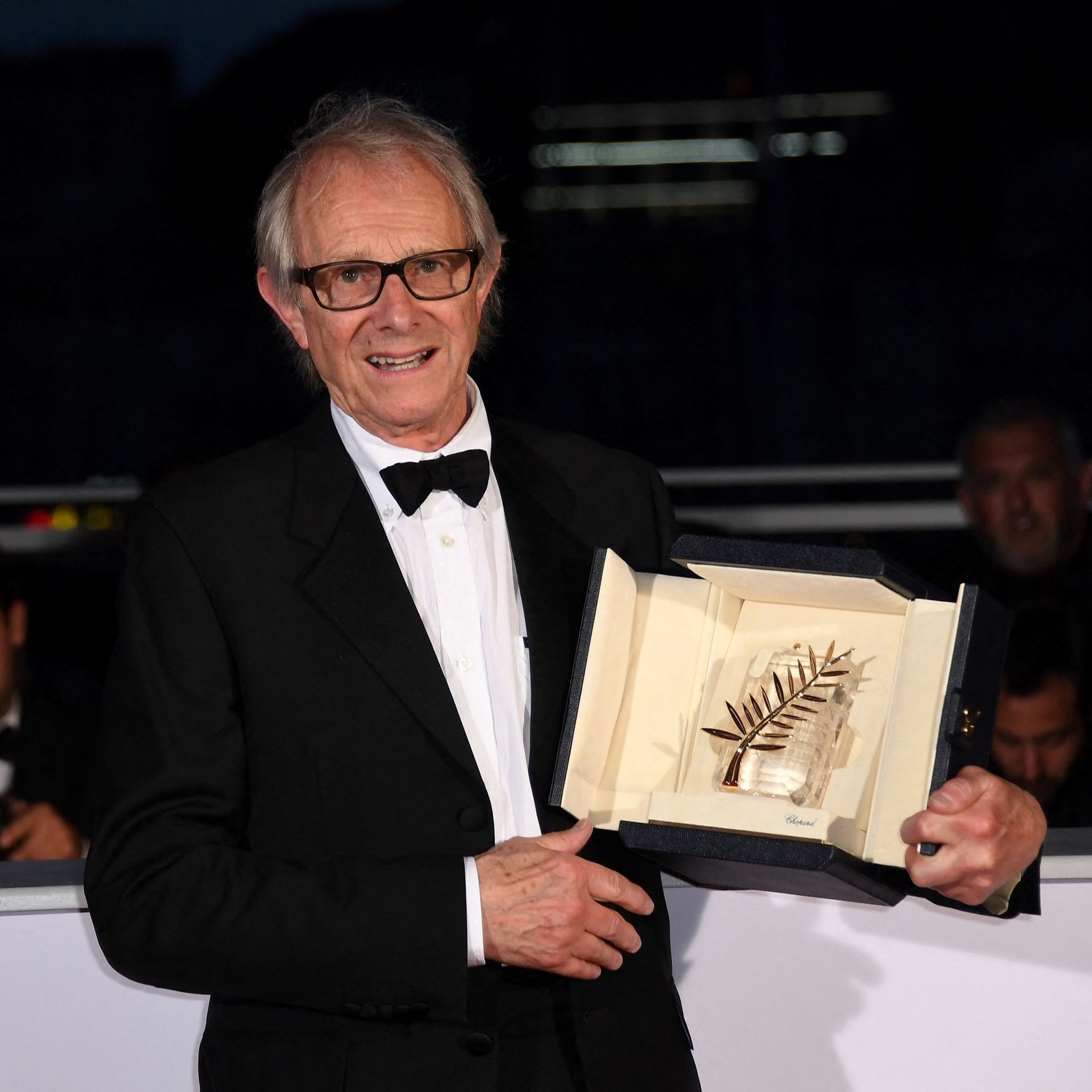 Le réalisateur Ken Loach sera en compétition à la 76e cérémonie du festival de Cannes pour possiblement remporter sa 3e Palme d'or. 