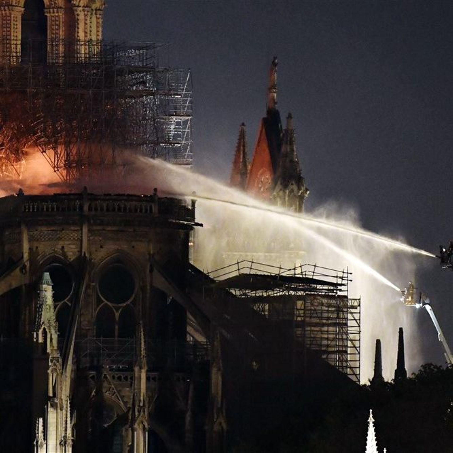 Après Notre-Dame, Paris dévoile son nouveau plan contre le plomb - Le  Parisien