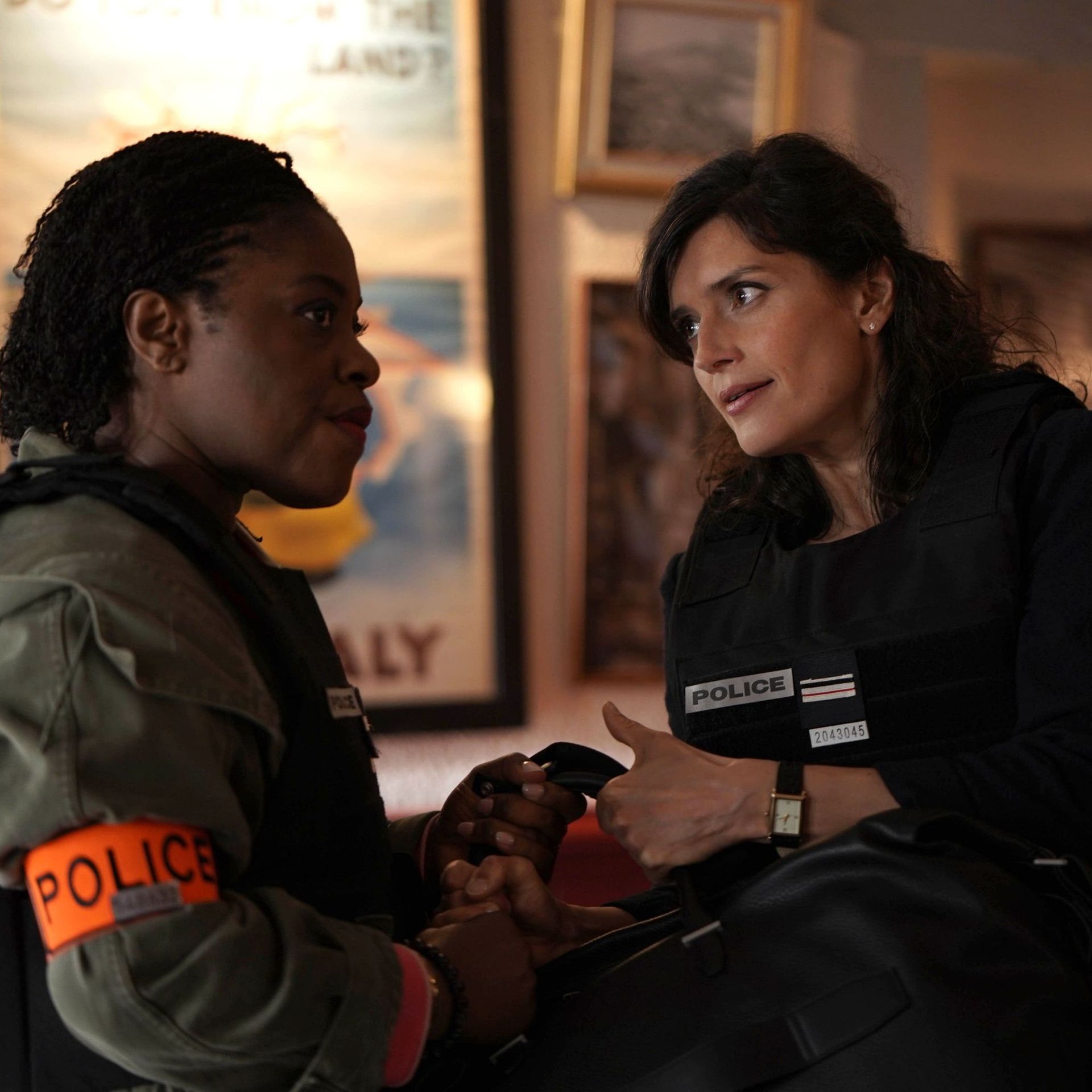 Films Et Séries Tv Avec Hélène Seuzaret 'Le crime lui va si bien – À l'italienne' : la fin du duo Claudia Tagbo et Hélène  Seuzaret ? - rtbf.be