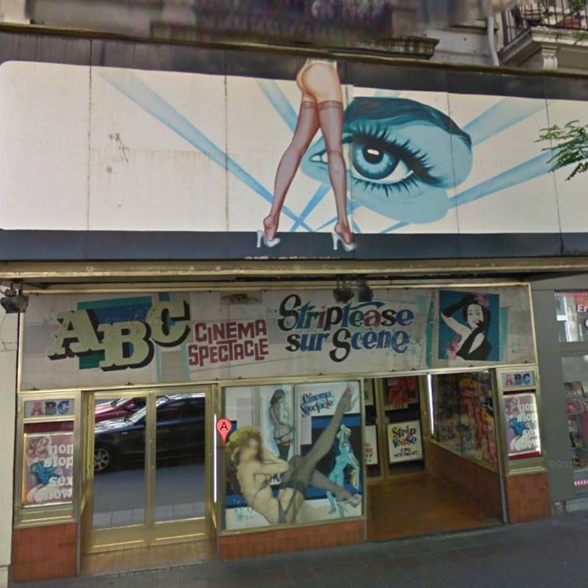 Bruxelles: lavenir de lancien cinéma porno ABC toujours en discussion -  RTBF Actus