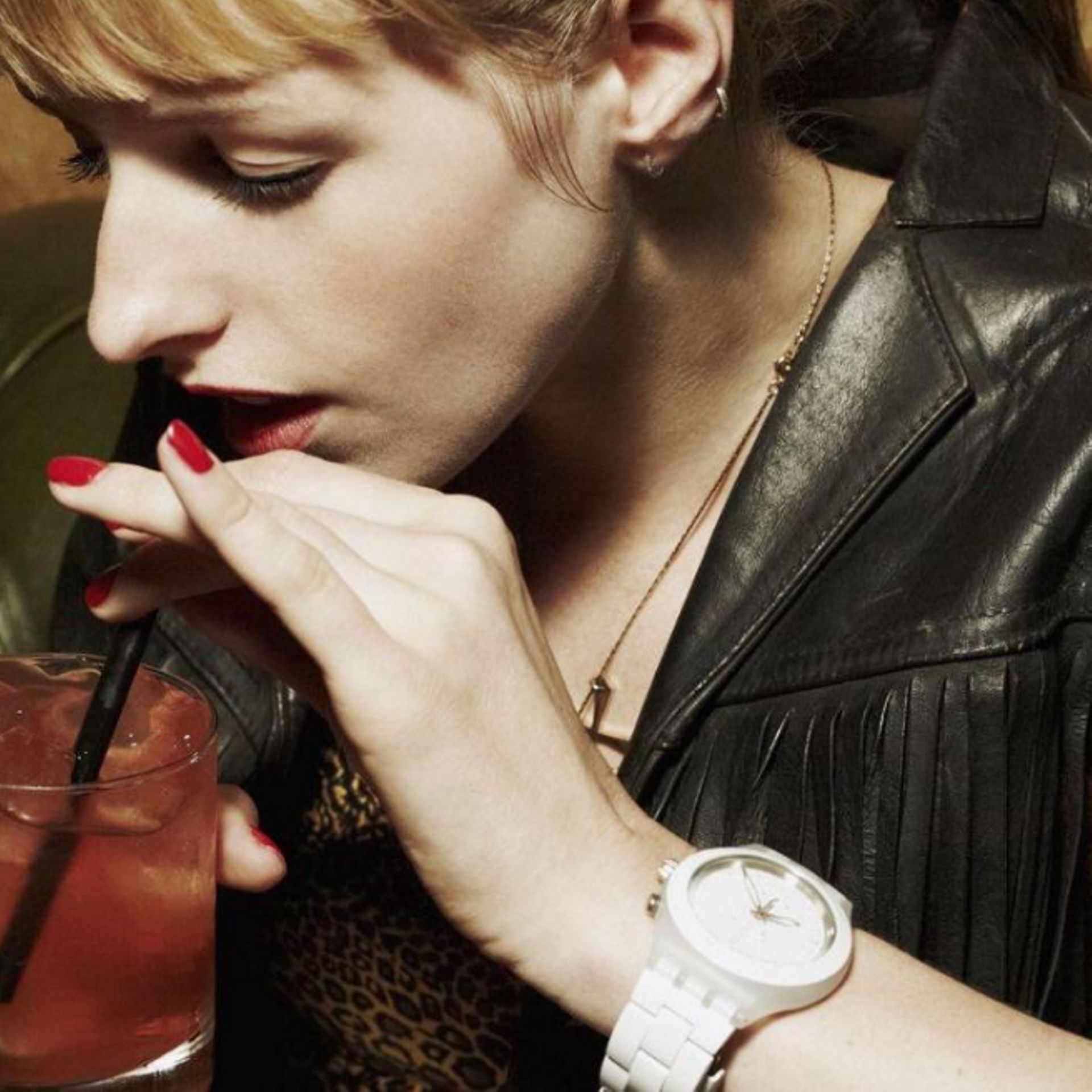 Undercover Colors Vernis Anti Drogue Prix Un vernis anti-viol commercialisé en 2017 - rtbf.be