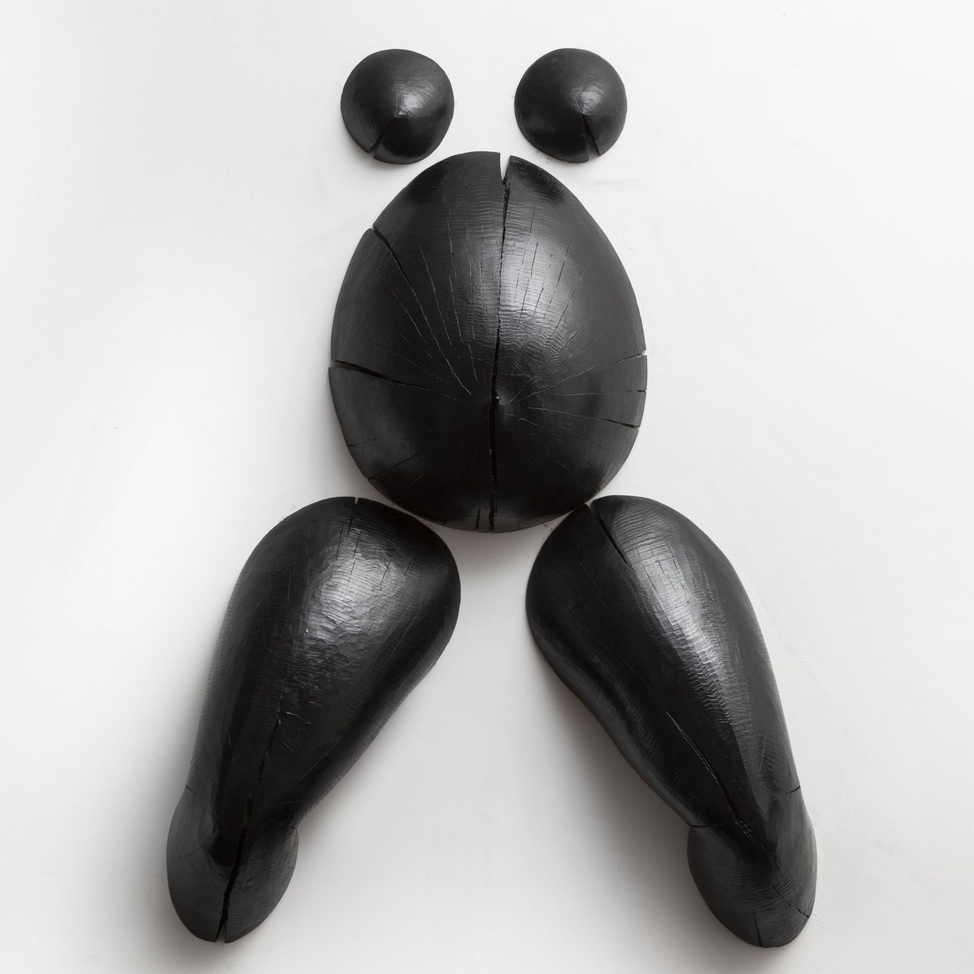 Prune Nourry, cercle de vie, 2021 - bronze -  courtesy of the artist and Templon