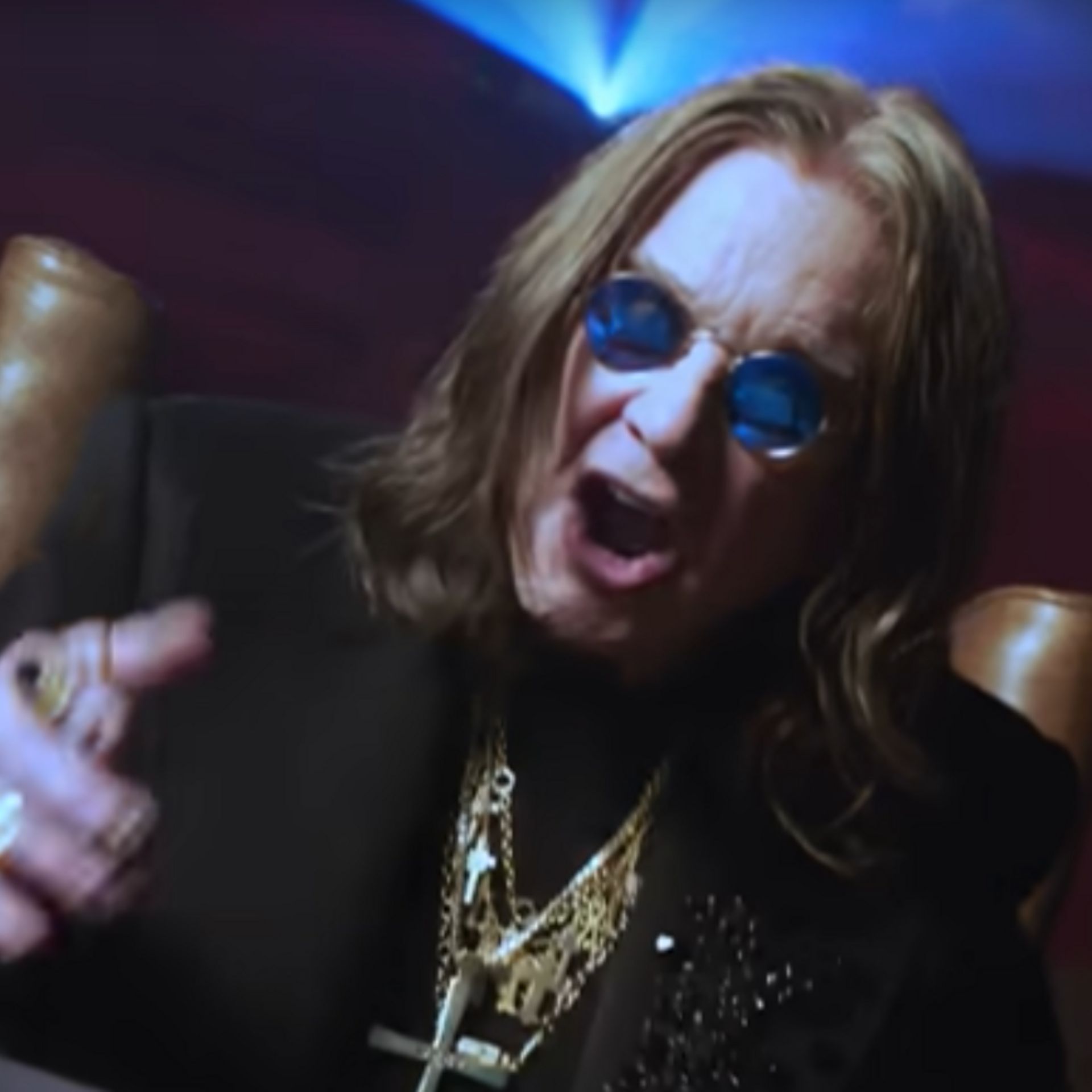 Ozzy Osbourne dans le nouveau clip de Billy Morrison (Billy Idol) avec  Paris Jackson - RTBF Actus