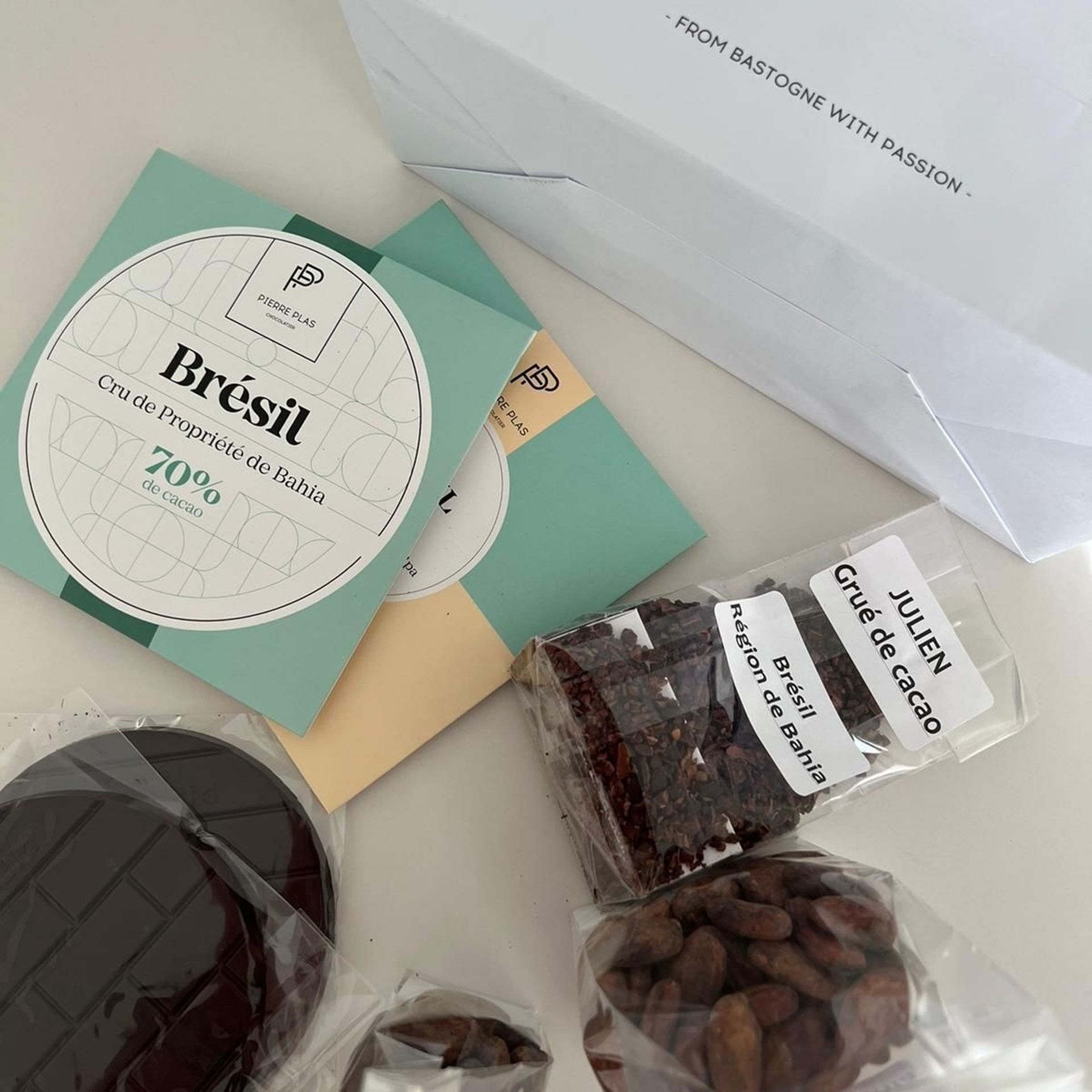 Laissez-vous tenter par un chocolat maison fait à partir de fèves de cacao