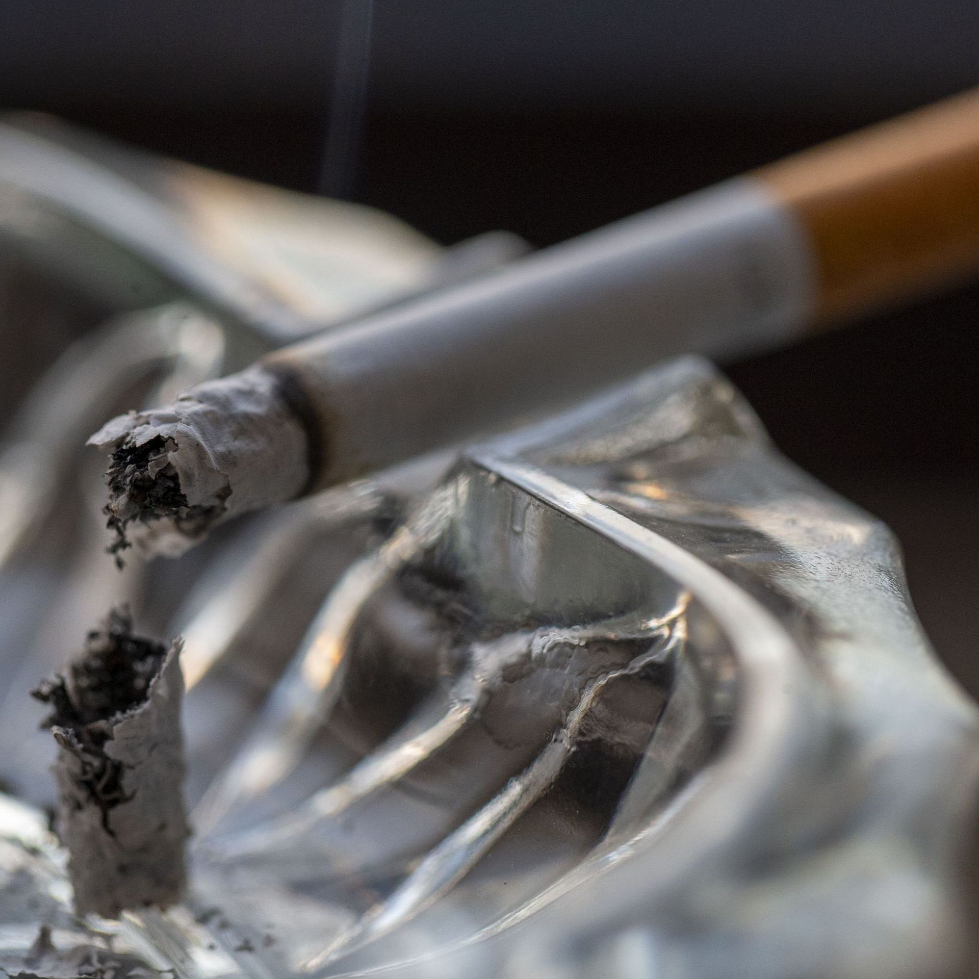 La Belgique lance un plan anti-tabac ambitieux: la France doit-elle faire  pareil ?
