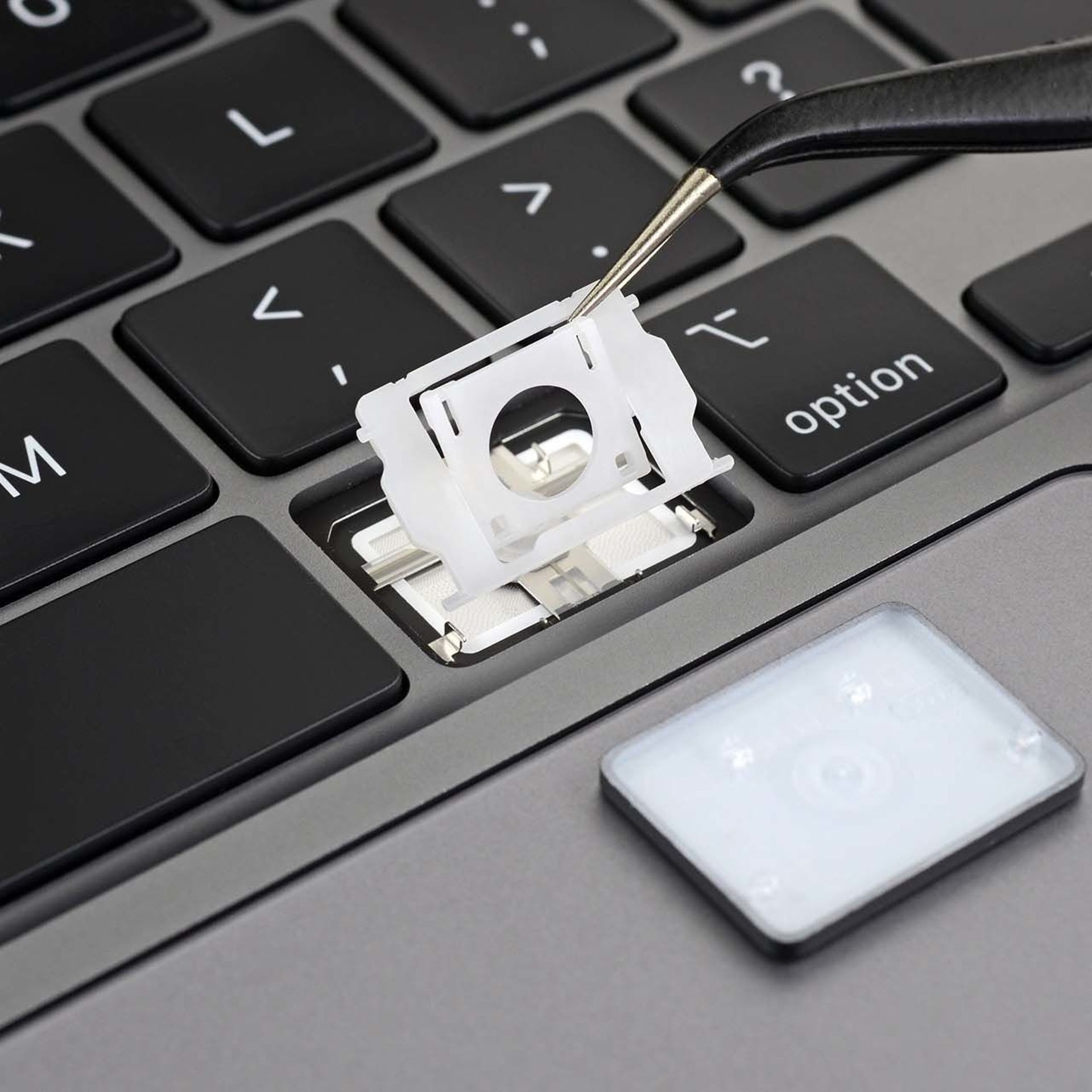 Le 'nouveau' clavier du MacBook Pro 16 pouces n'est pas si 'nouveau' que ça  