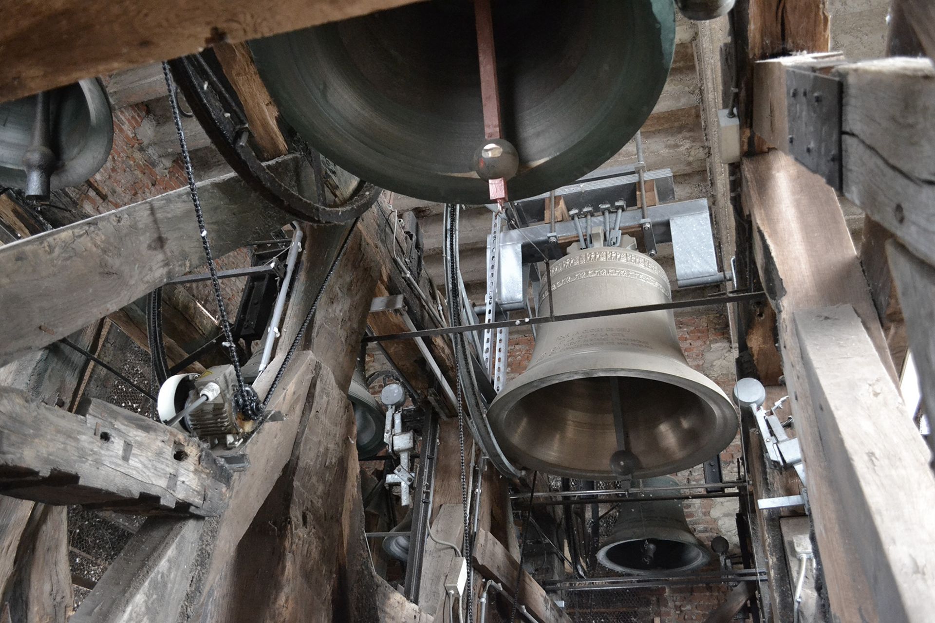 CLOCHES, HORLOGES ET CARILLONS DE LA CATHÉDRALE NOTRE-DAME DE