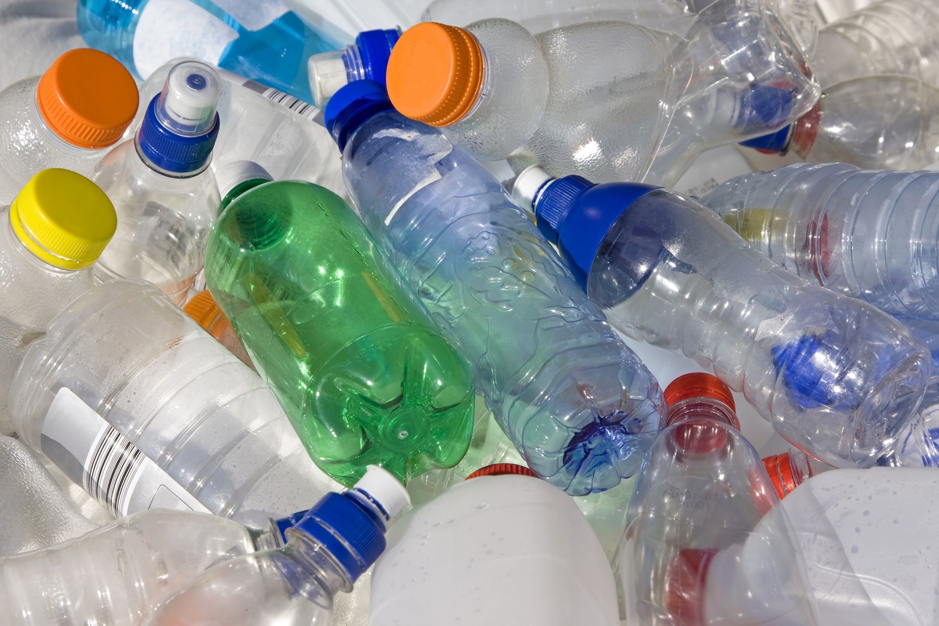 Des bouteilles en plastique de toutes les formes et de toutes les