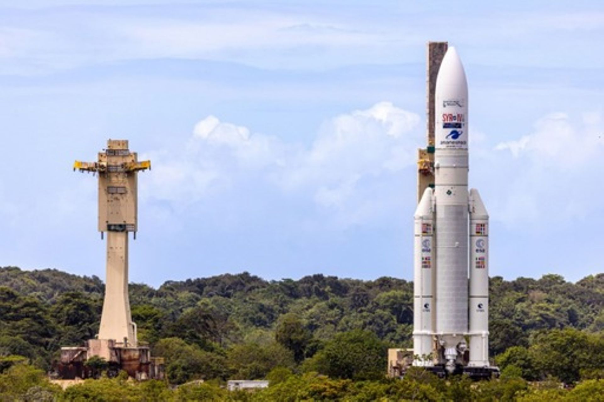 ESPACE. La fusée Ariane 5 décolle, mais deux satellites sont dans la nature