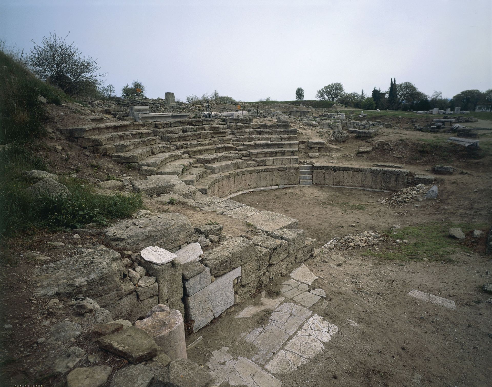 Le théâtre romain de Troie 1er-4e siècle après J.-C. (Troie IX).