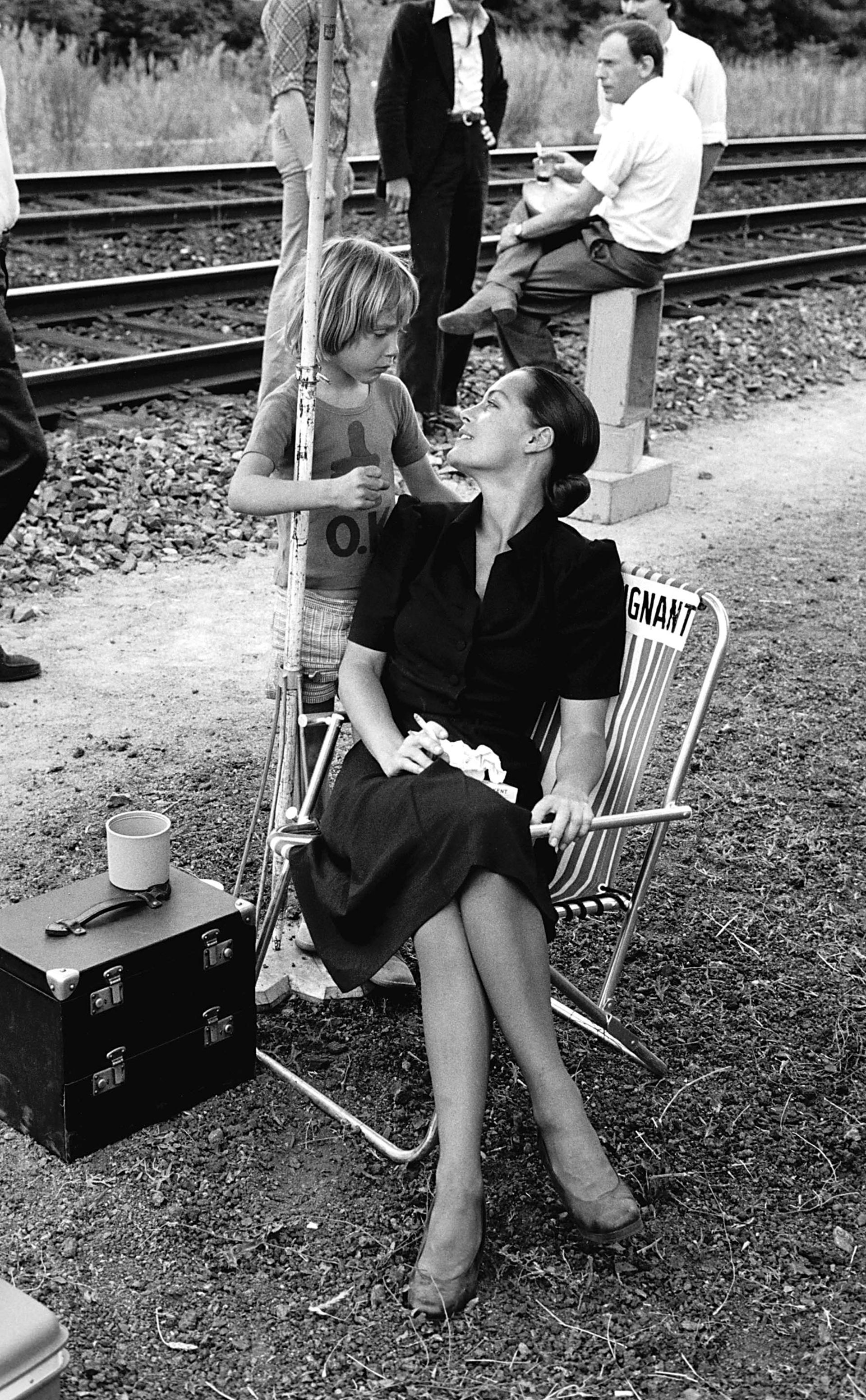 Romy et son fils David, lors du tournage de « Le train », de Pierre Granier-Deferre, 1973… 