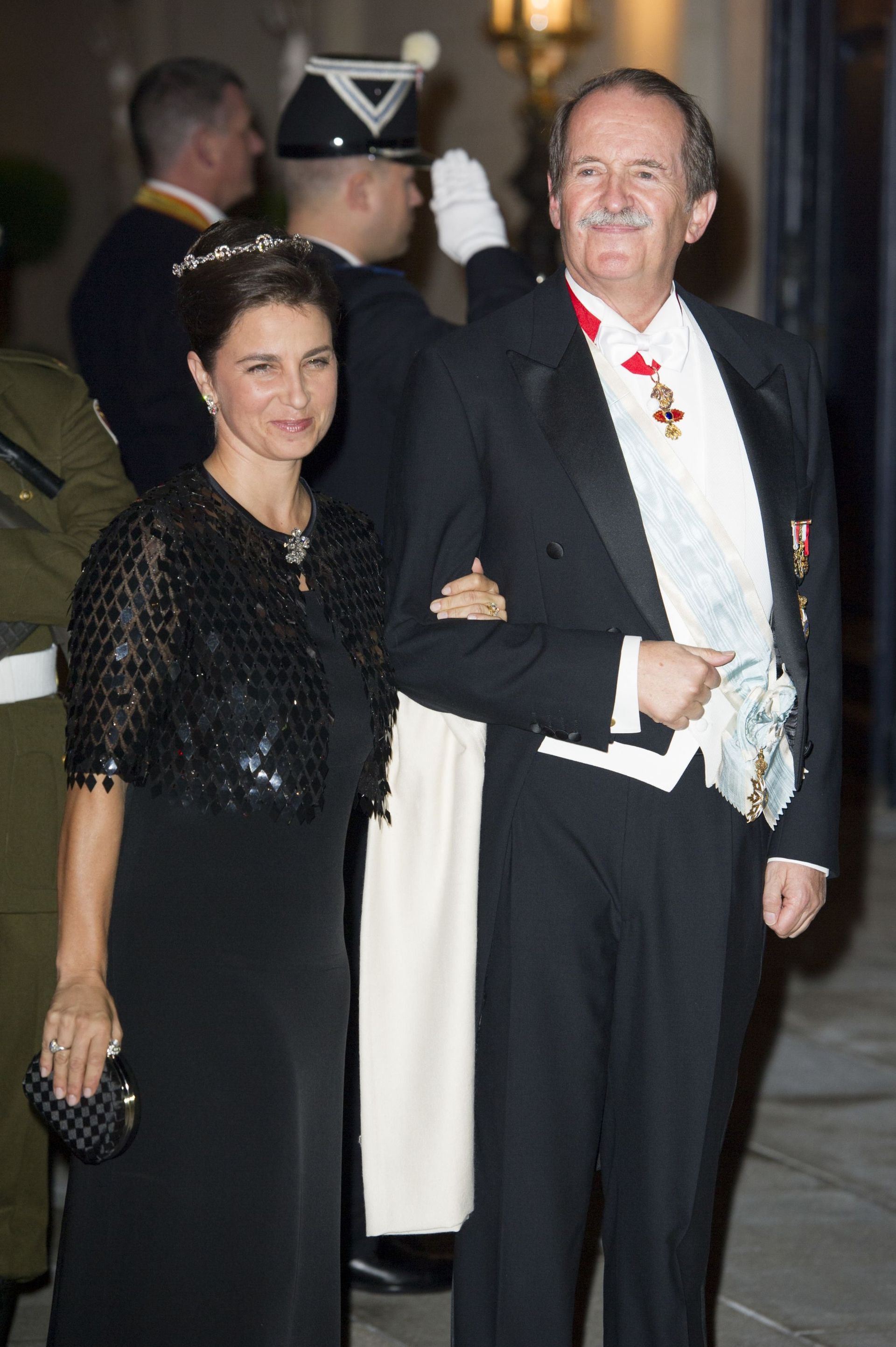 Dom Duarte de Bragance et Isabel de Bragance au dîner de gala du mariage de Guillaume de Luxembourg et Stéphanie de Lannoy, en 2012. 