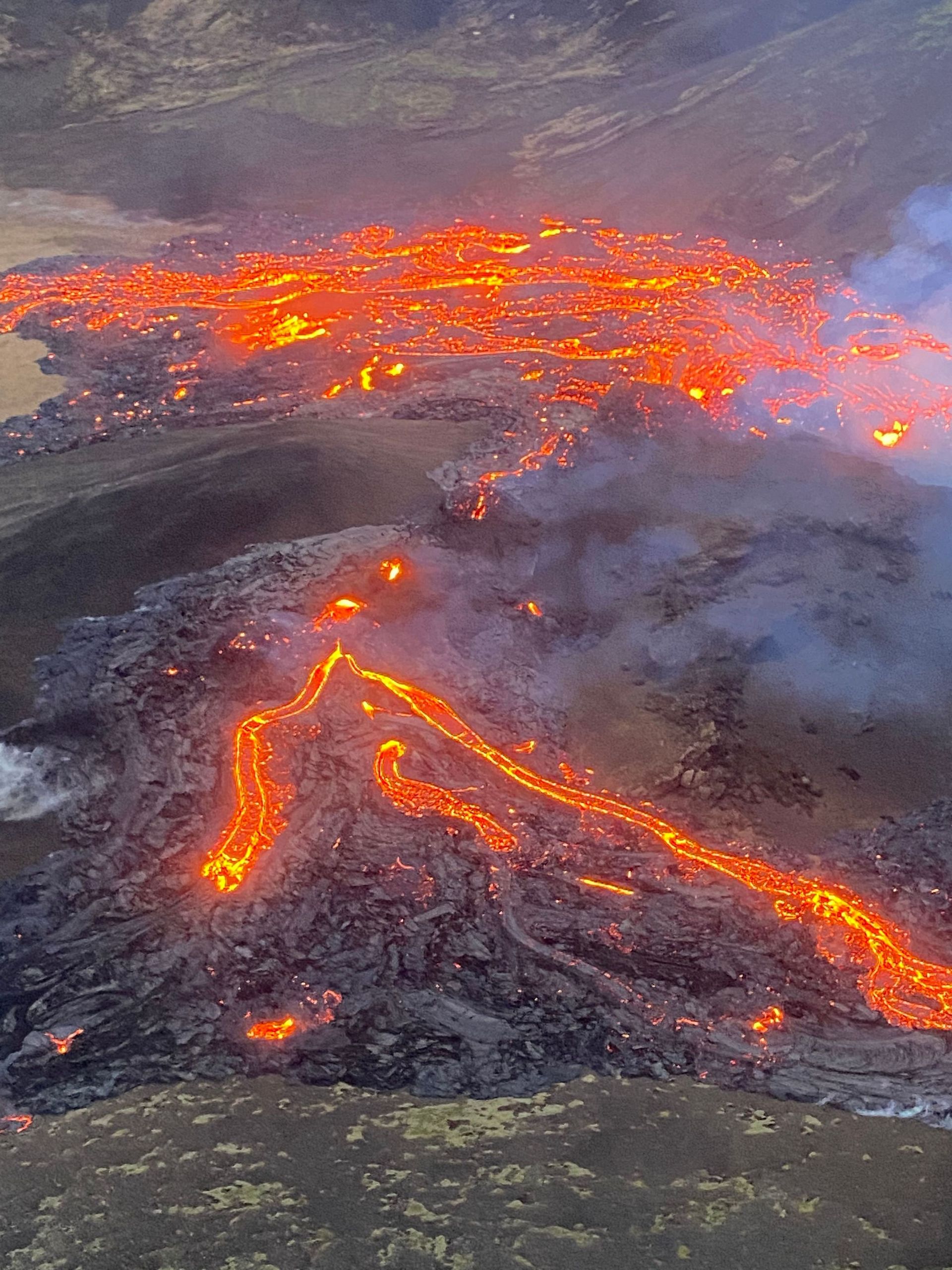 Une éruption volcanique a commencé à Fagradalsfjall, près de Reykjavik en Islande