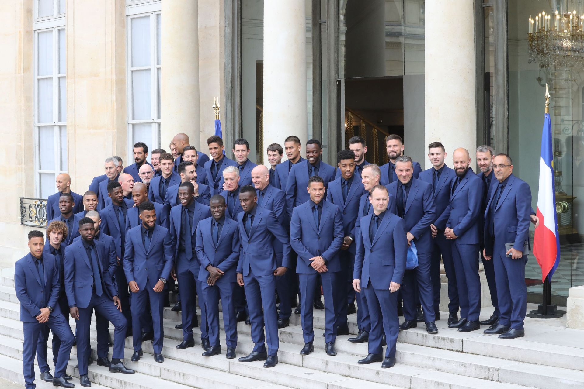 Équipe de France : un champion du monde 2018 a vendu sa médaille aux  enchères