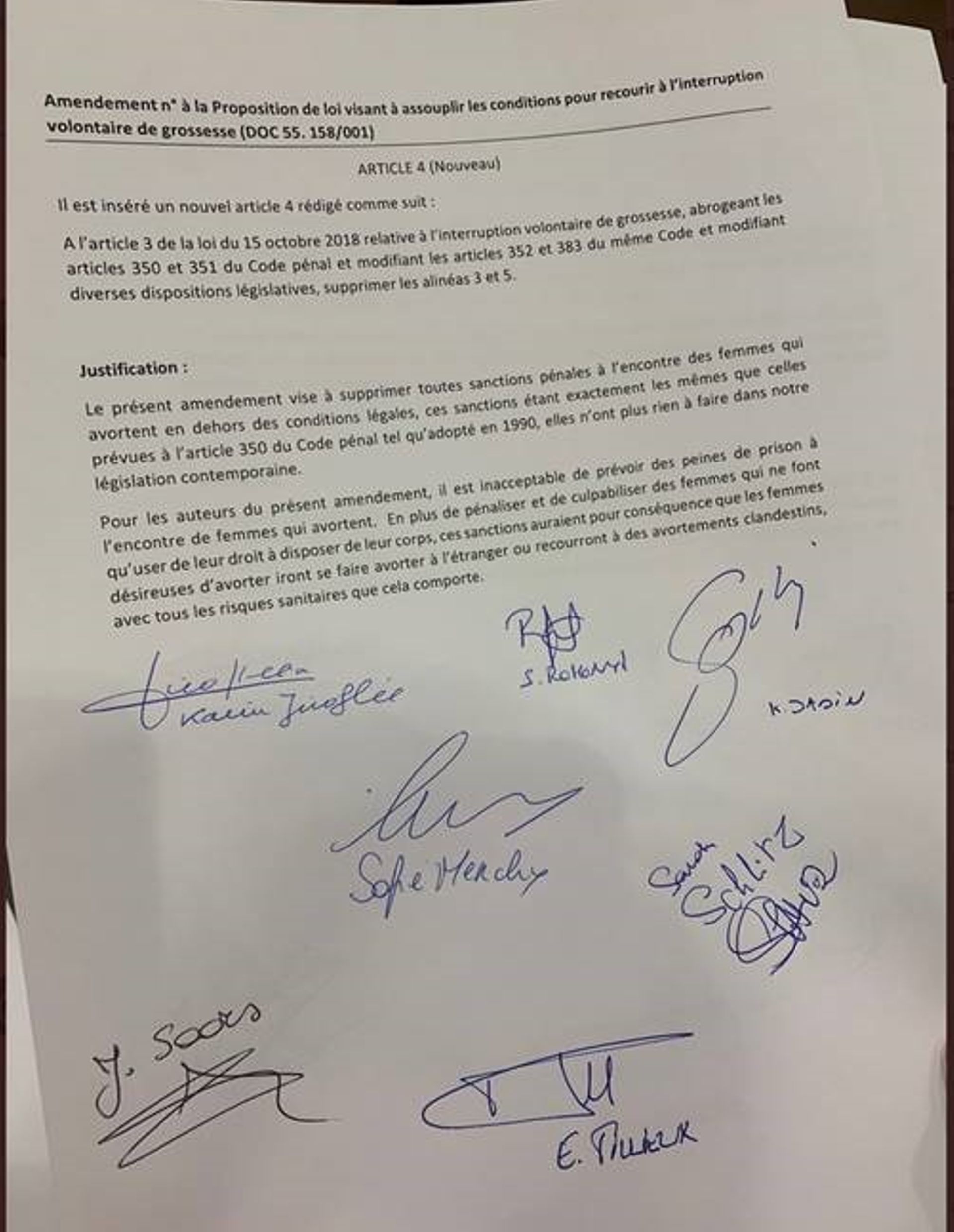 L'amendement signé par le SP.A, PS, ECOLO-GROEN, PTB-PVDA, DéFI et MR mais pas l'Open Vld.