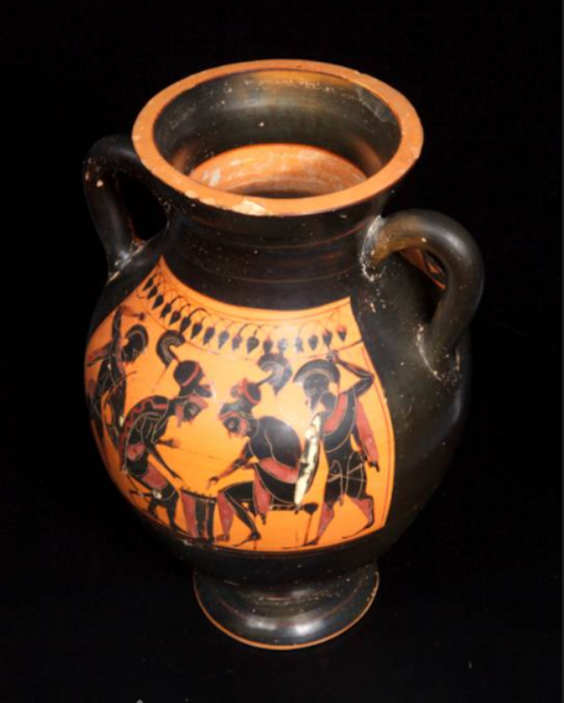 Amphore athénienne, vers 525-520 av. J.-C. où l’on découvre Achille et Ajax jouant au jeu des cinq lignes. 
