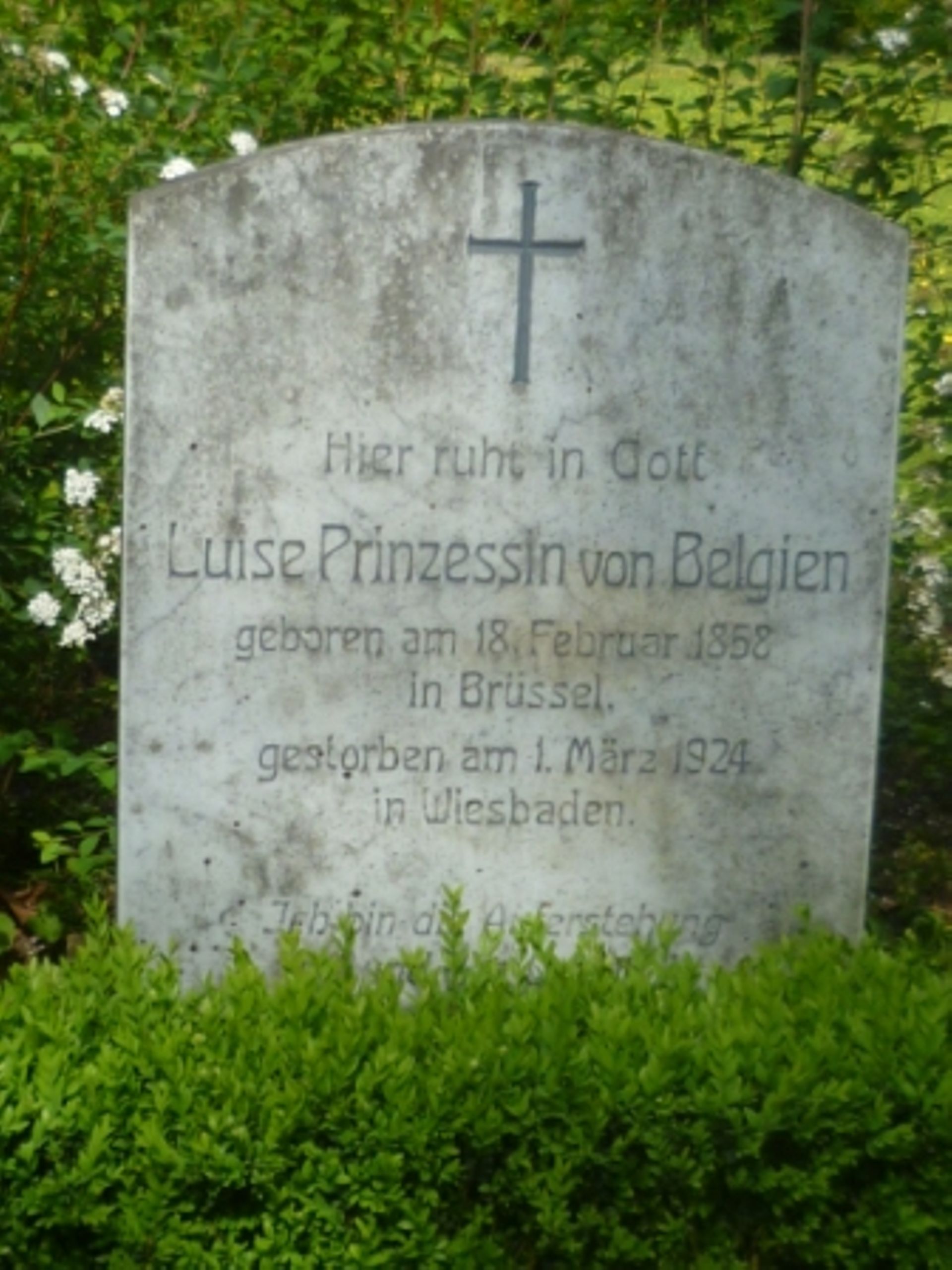 Pierre tombale de Louise de Belgique, cimetière du Sud, Wiesbaden. 