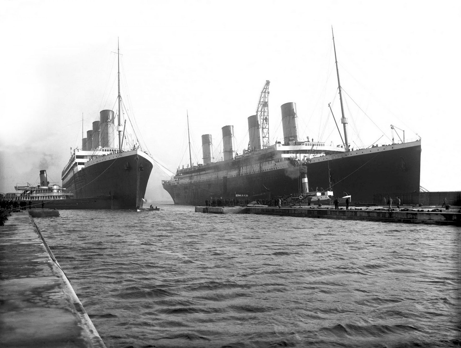 Belfast, 6 mars 1912, l’Olympic et le Titanic côte à côte…