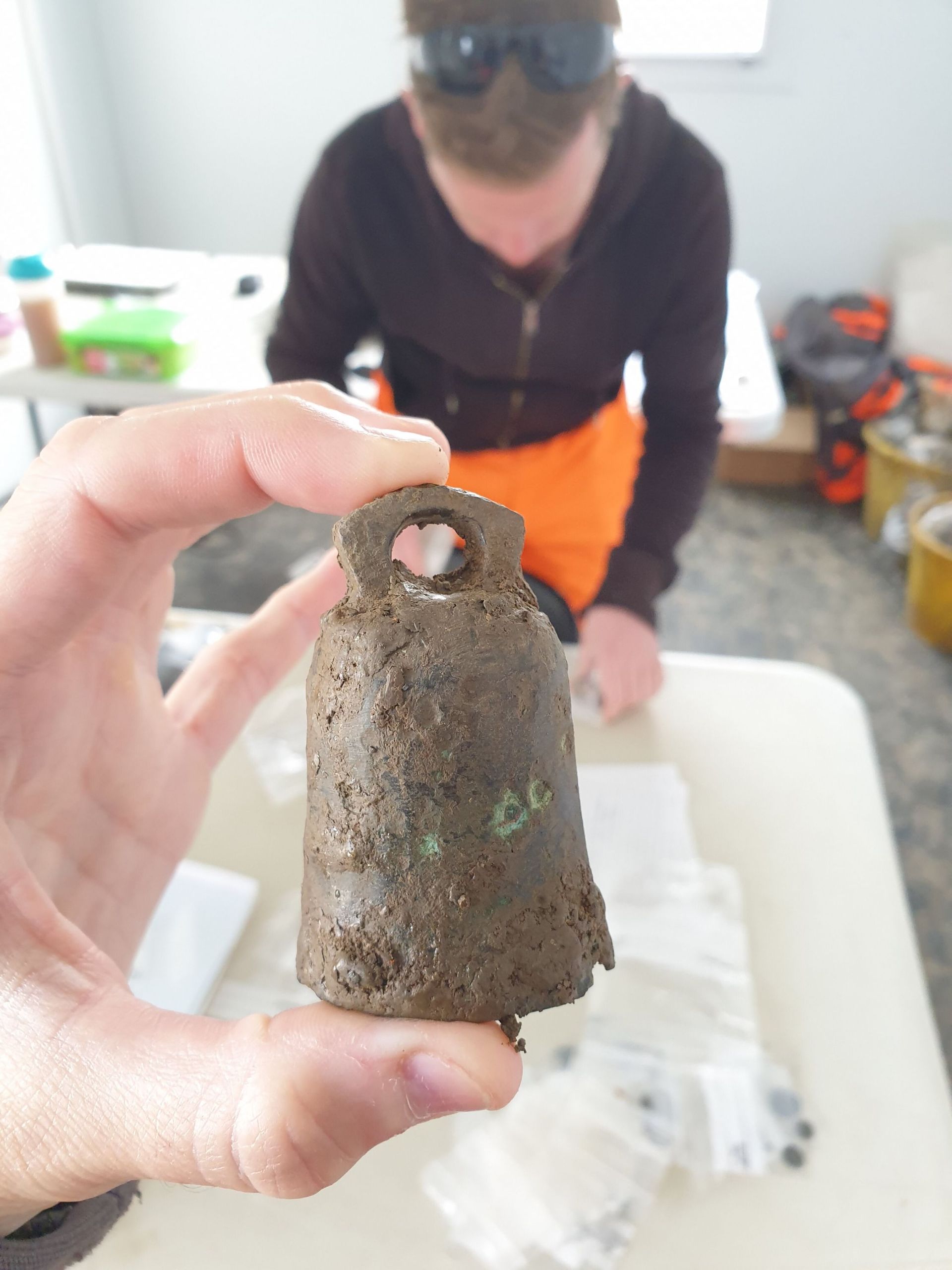 Une cloche exhumée sur le site archéologique de Fleet Marston