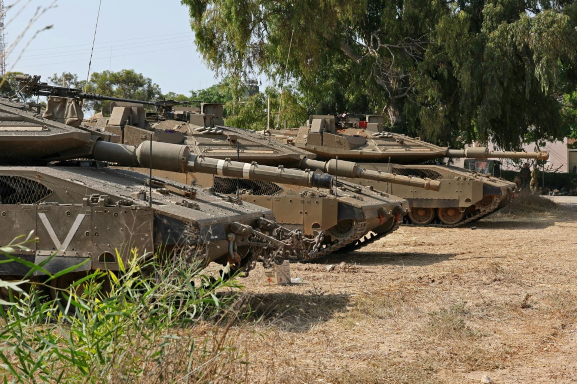 Des chars de l'armée israélienne à la frontière entre Israël et la bande de Gaza, le 5 juillet 2022