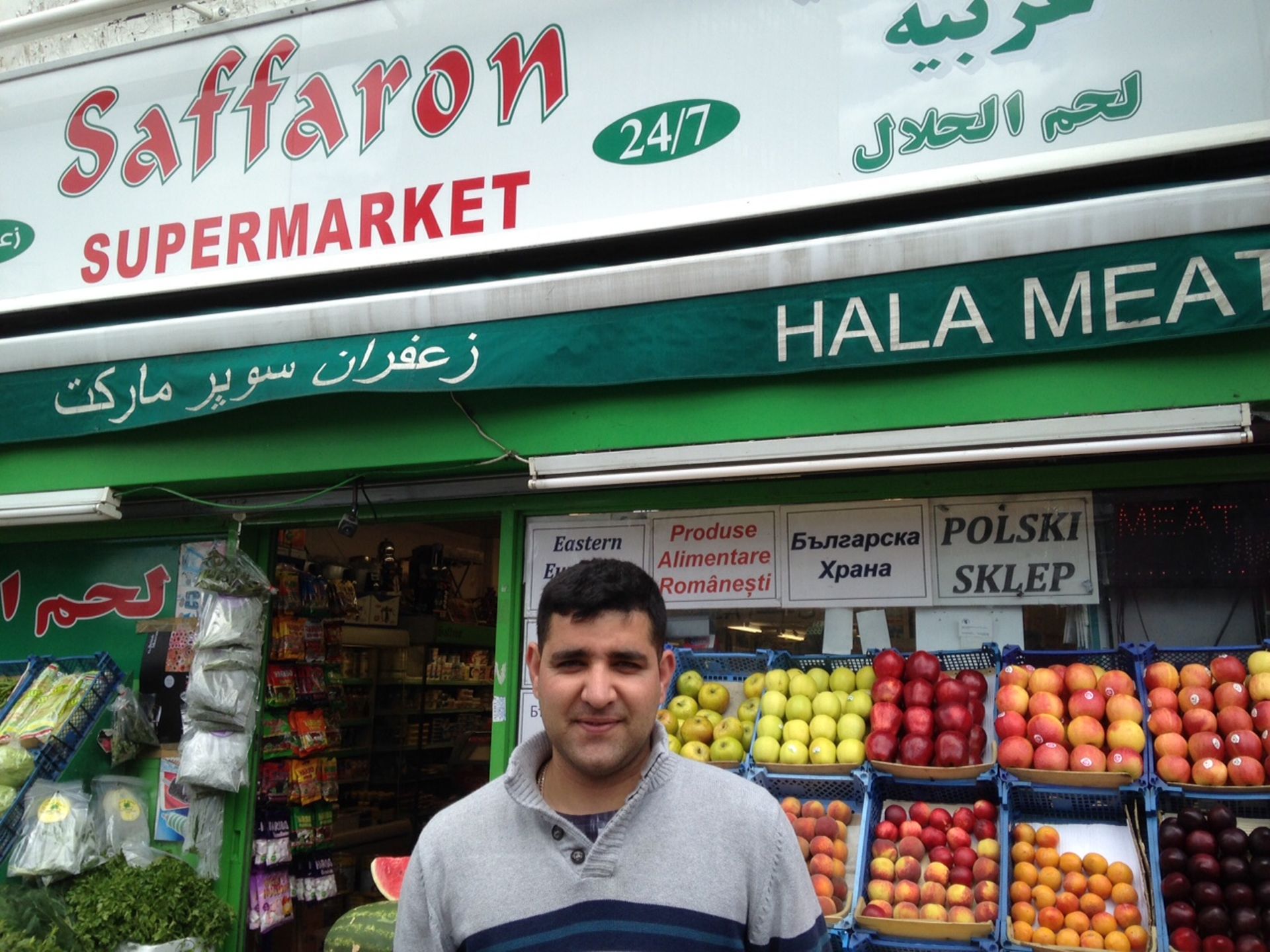 Tasheen, propriétaire d'une épicerie Halal dans le quartier d'Hammersmith