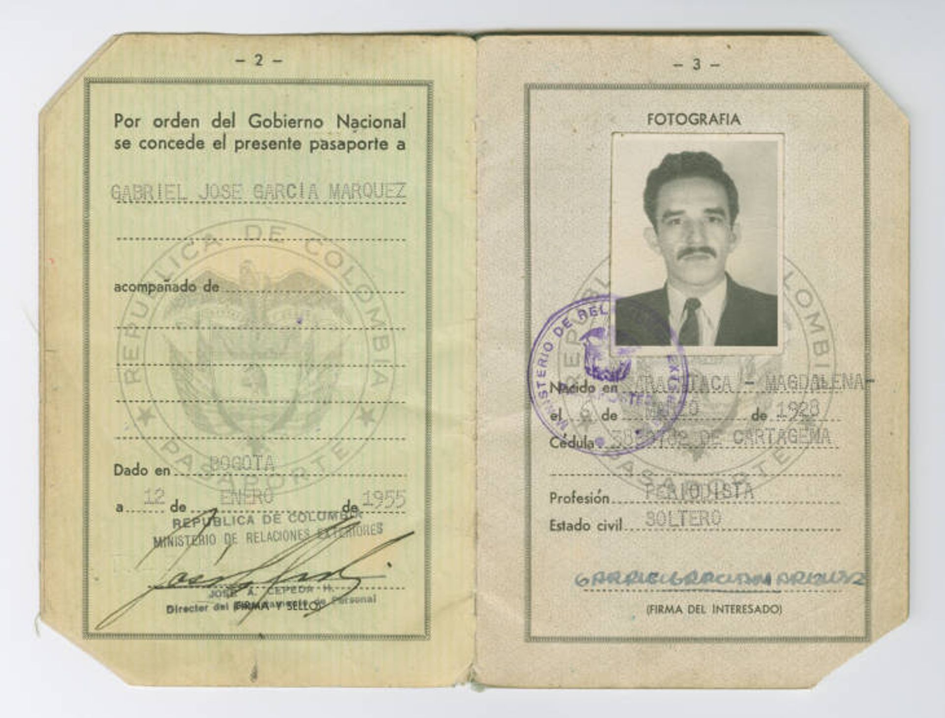 Gabriel García Márquez Papers, 1930s-2014 (bulk 1966-2006)