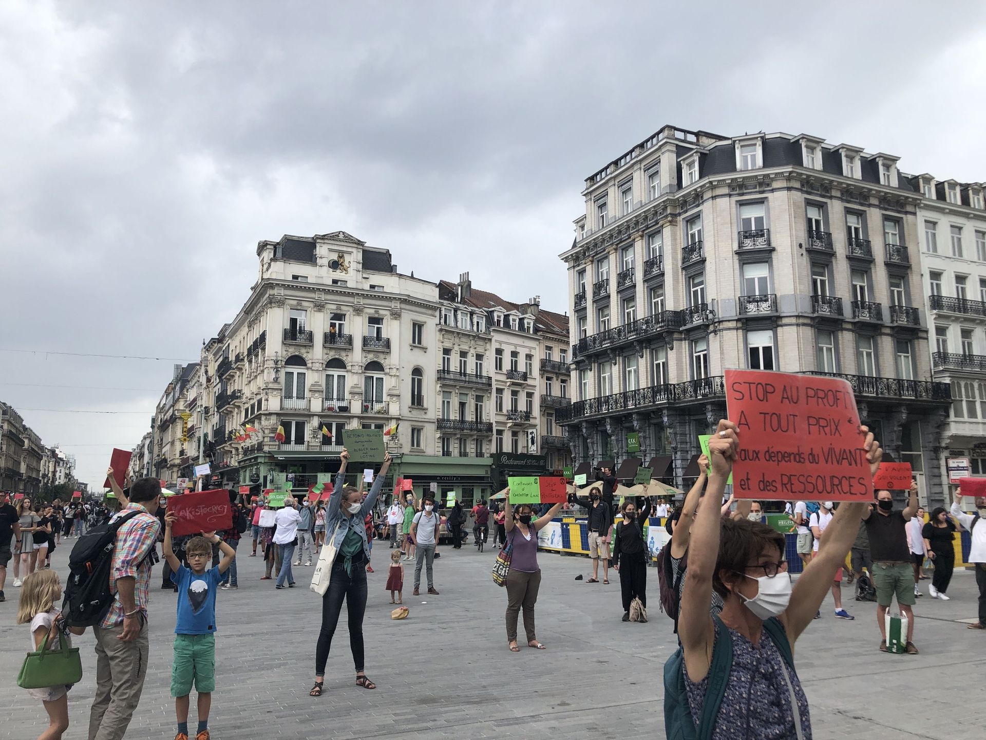 Le collectif Extinction Rébellion a mené une action ce samedi dans les rues de Bruxelles. 